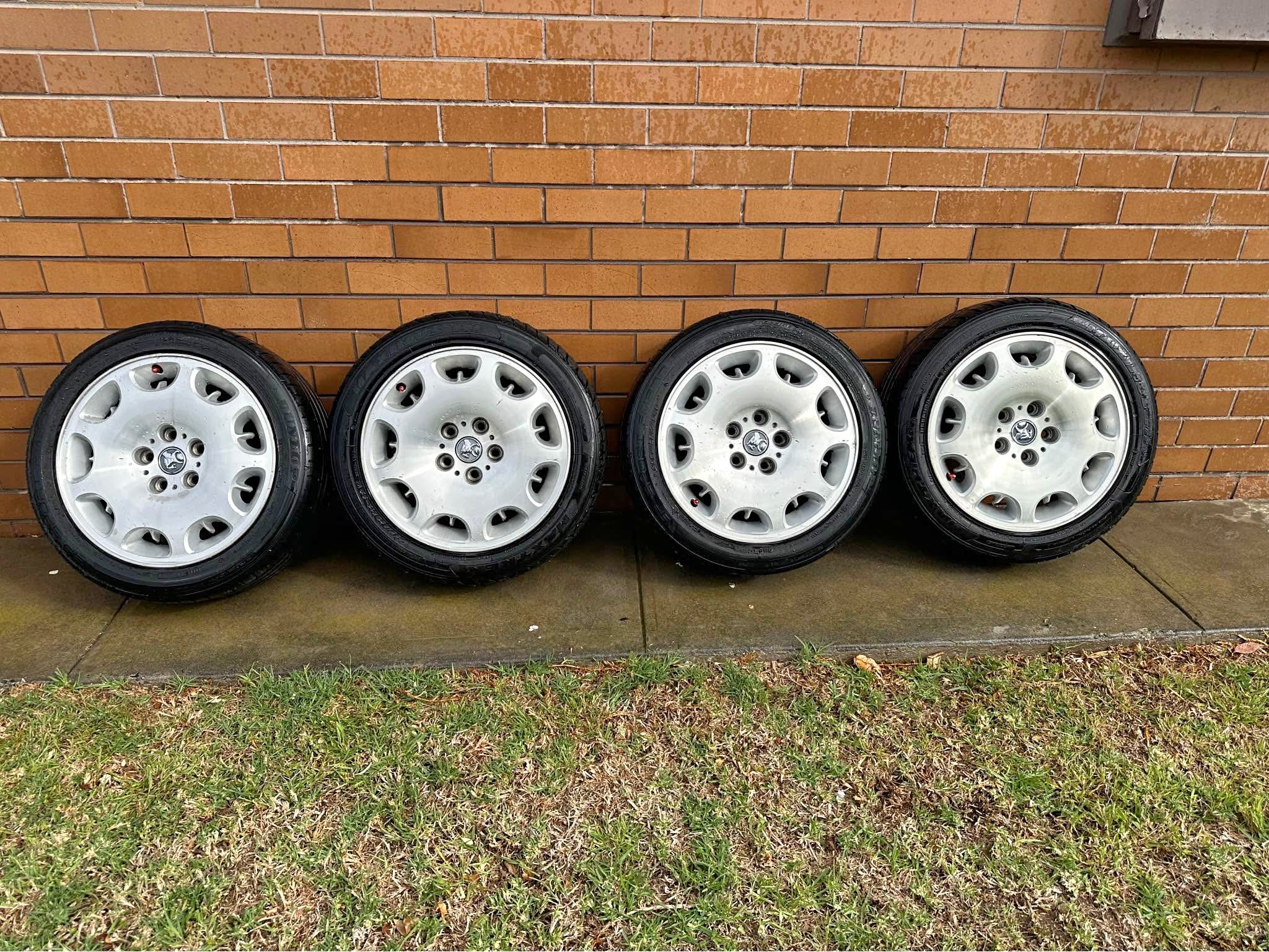 Vt Calais international rims - Car Wheels, Tires & Parts - Melbourne ...