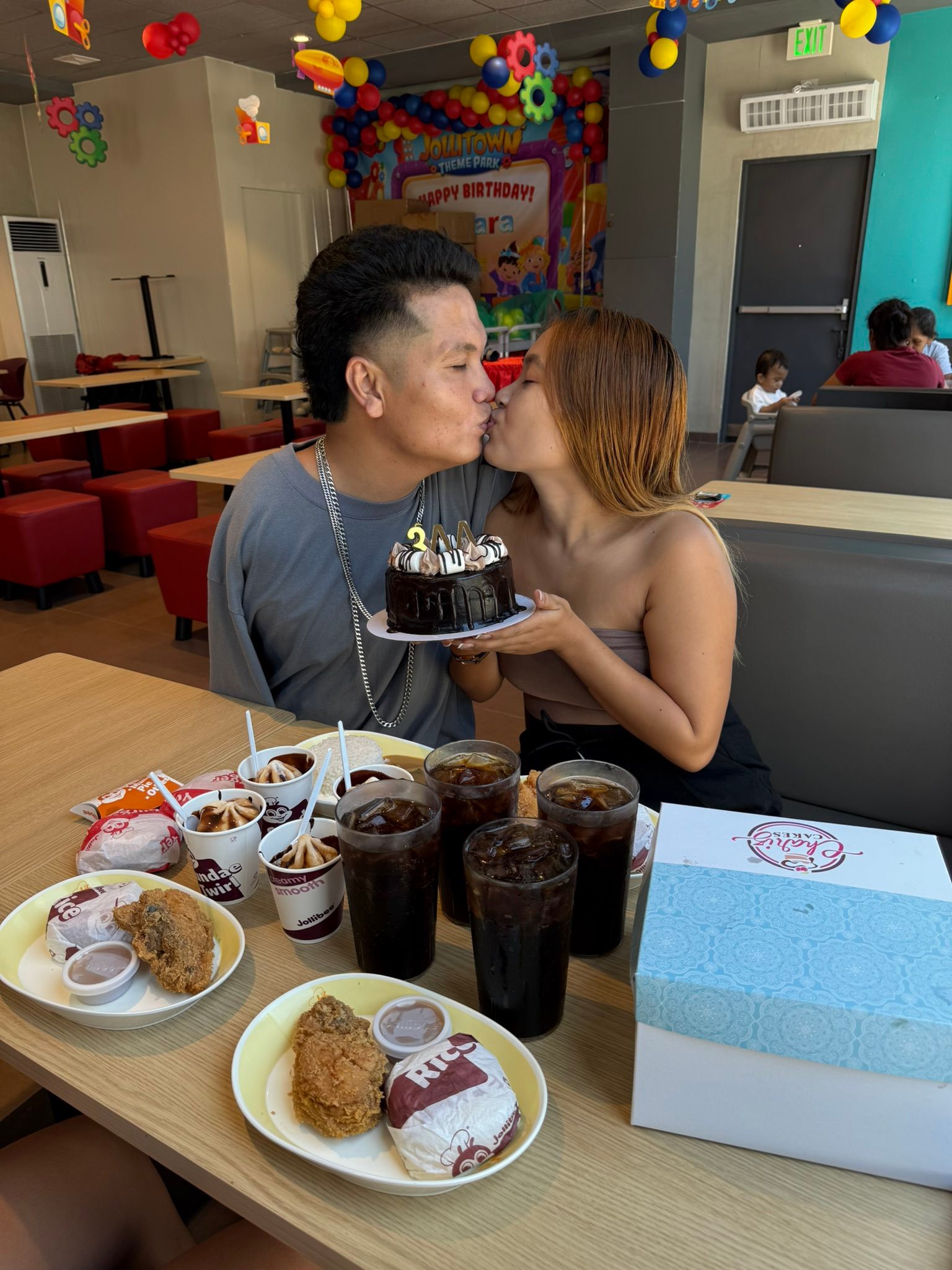 Keyvin Melay Vlog added a new photo. - Keyvin Melay Vlog