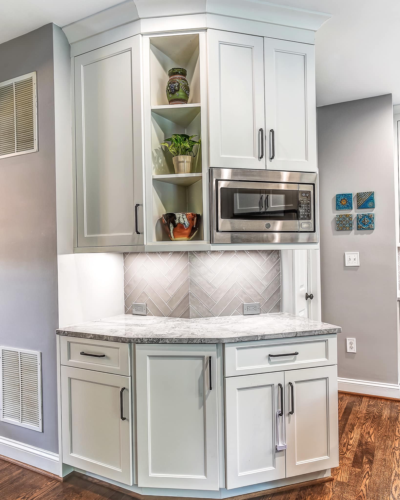 The perfect blend of form and... - St. Clair Kitchens