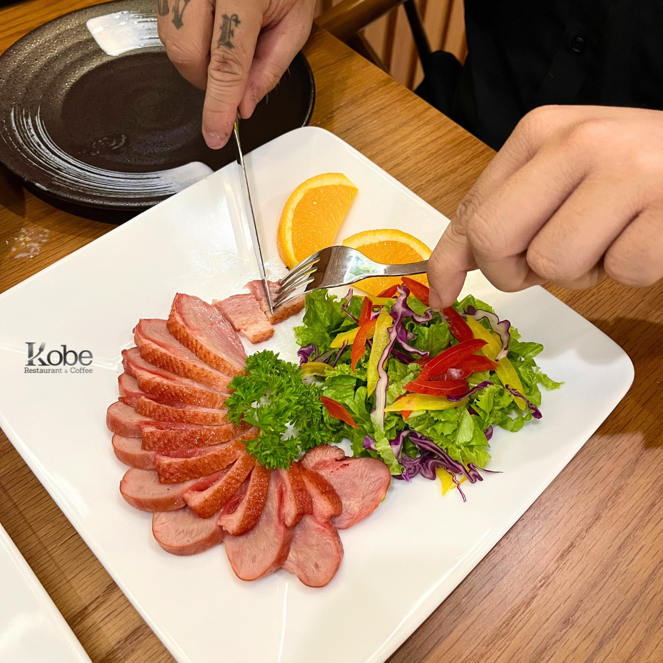Kobe Restaurant & Coffee - Dĩa salad trái cây thơm ngon mời cả nhà 🤗 ...