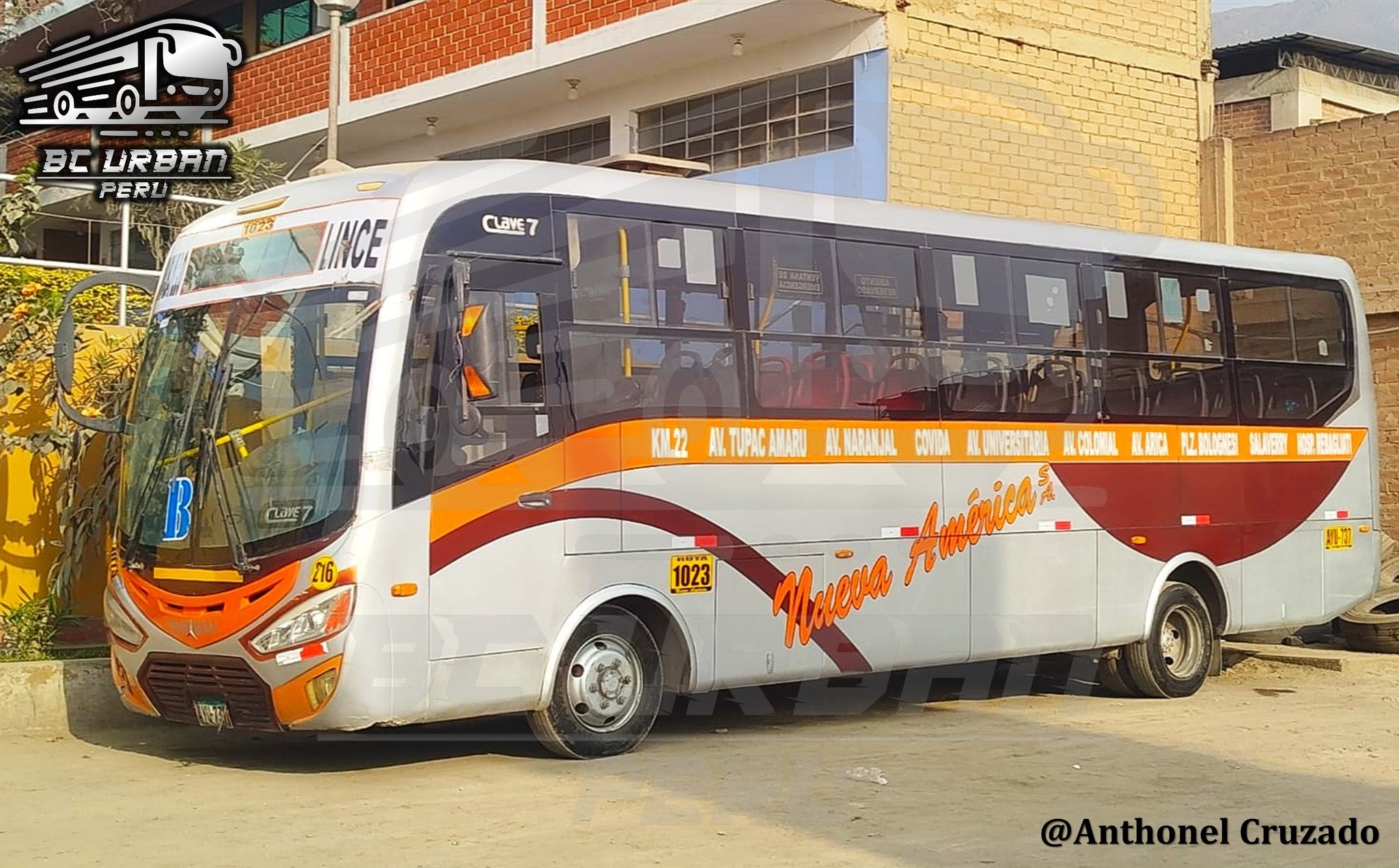BC - (PERÚ, LIMA, Carabayllo) De los modernos minibuses de carrocería ...