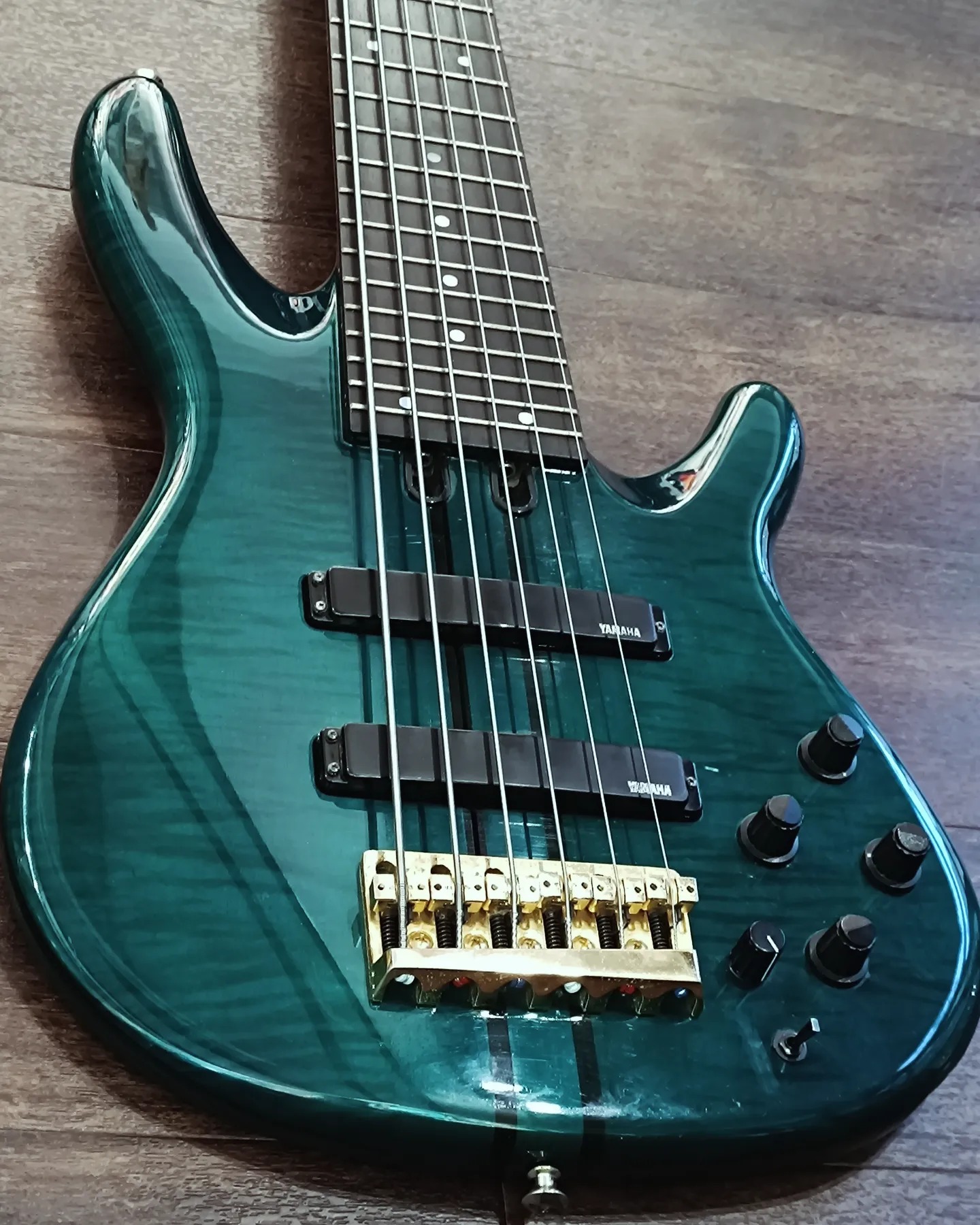 Yamaha TRB 6P transparent green gloss Second generation with 2