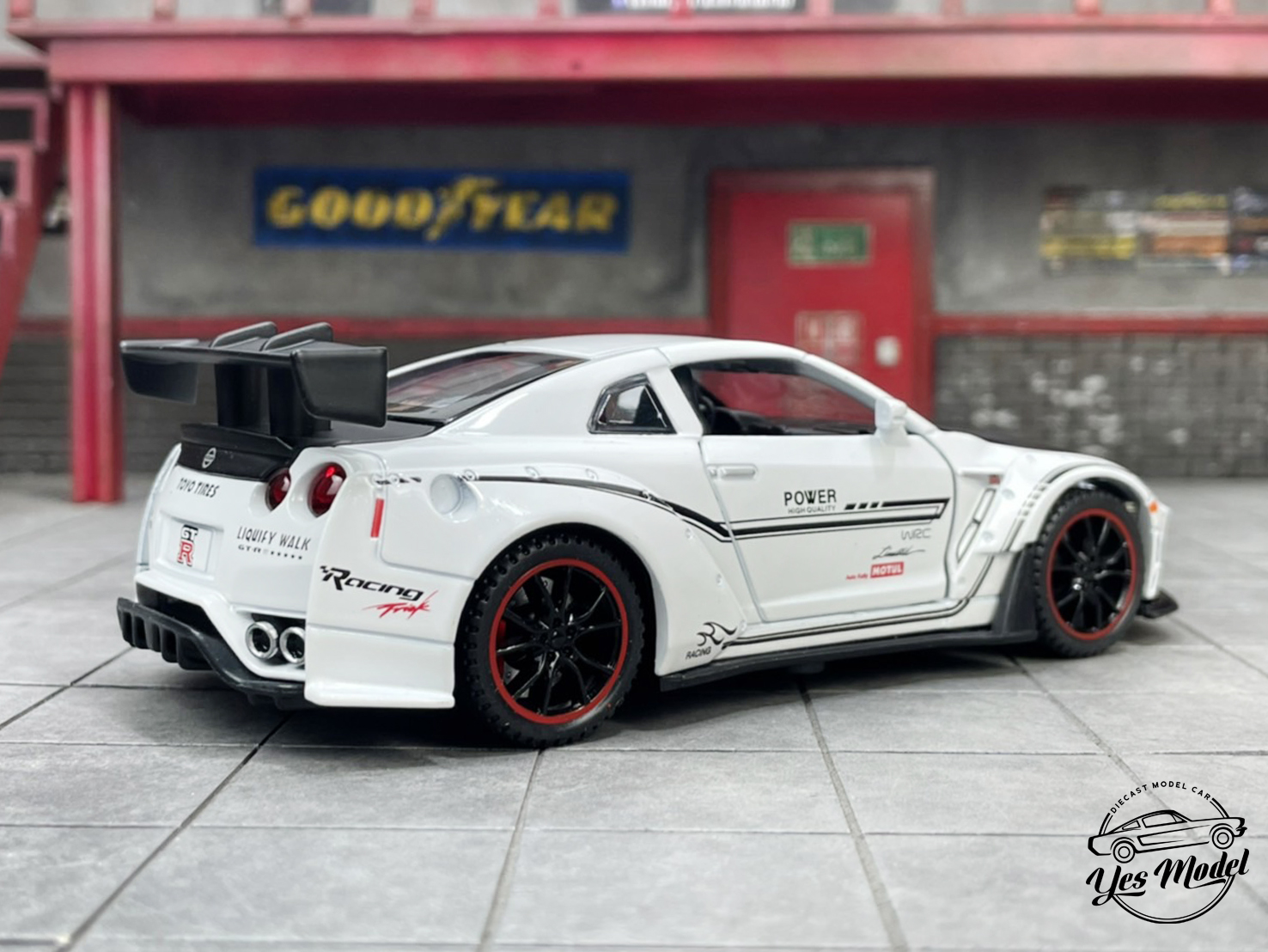 Yes - NISSAN SKYLINE GTR R35 Scale 1:32 ขนาดความยาว 14 ซม. มีเสียง /มี ...