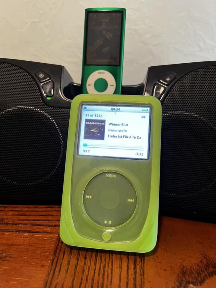 iPod Video with iSkin Evo3 case
