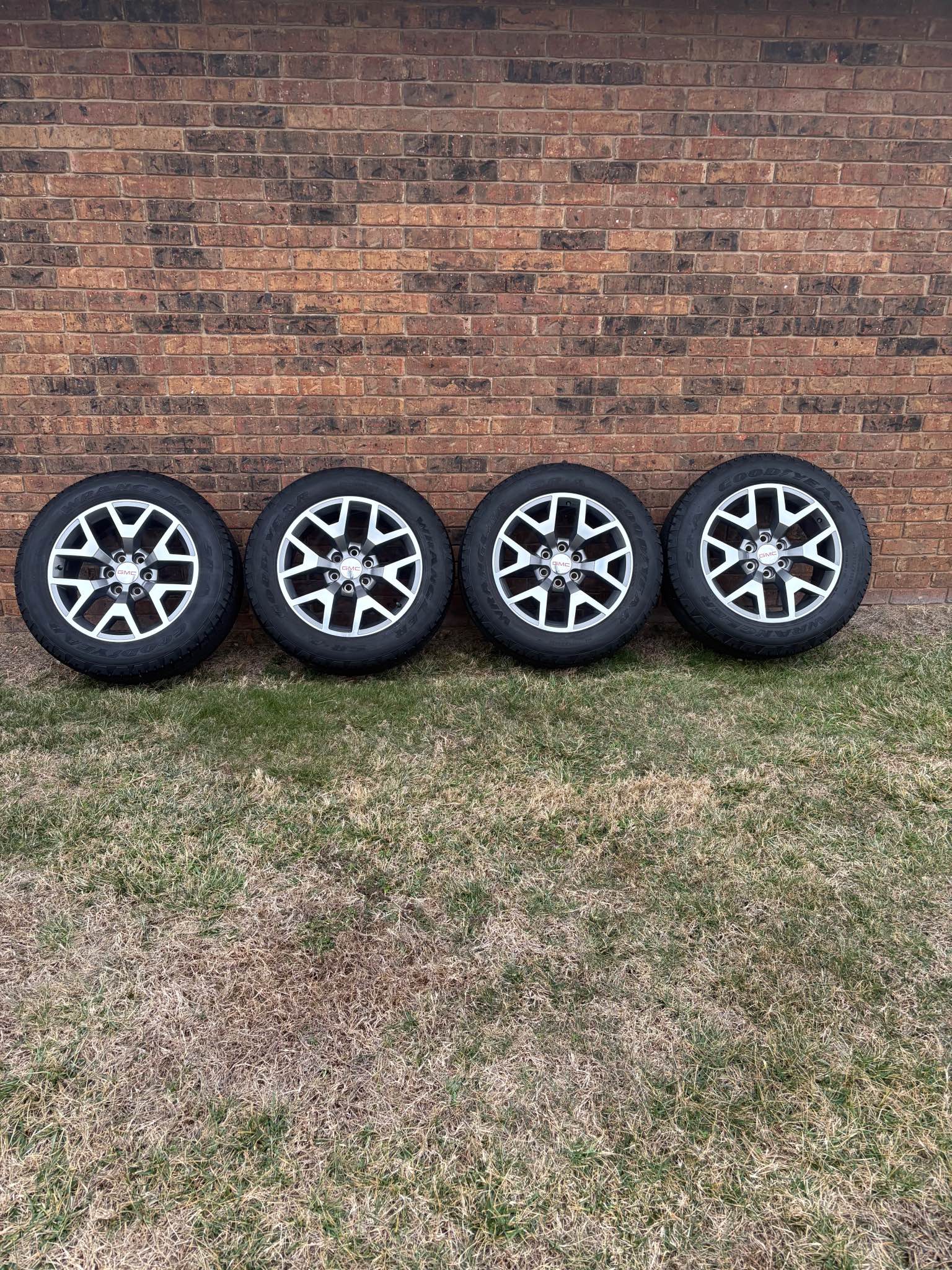 GMC 20” wheels and tires - Car Wheels, Tires & Parts - Springfield ...