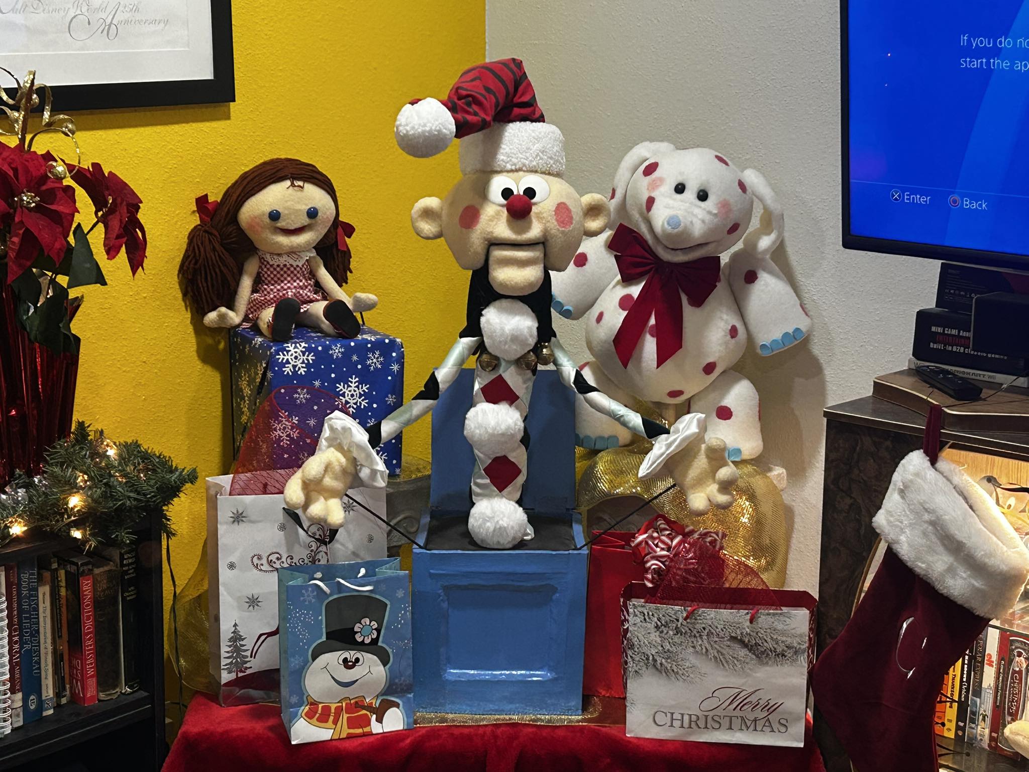 Fluff and Stuff Puppets