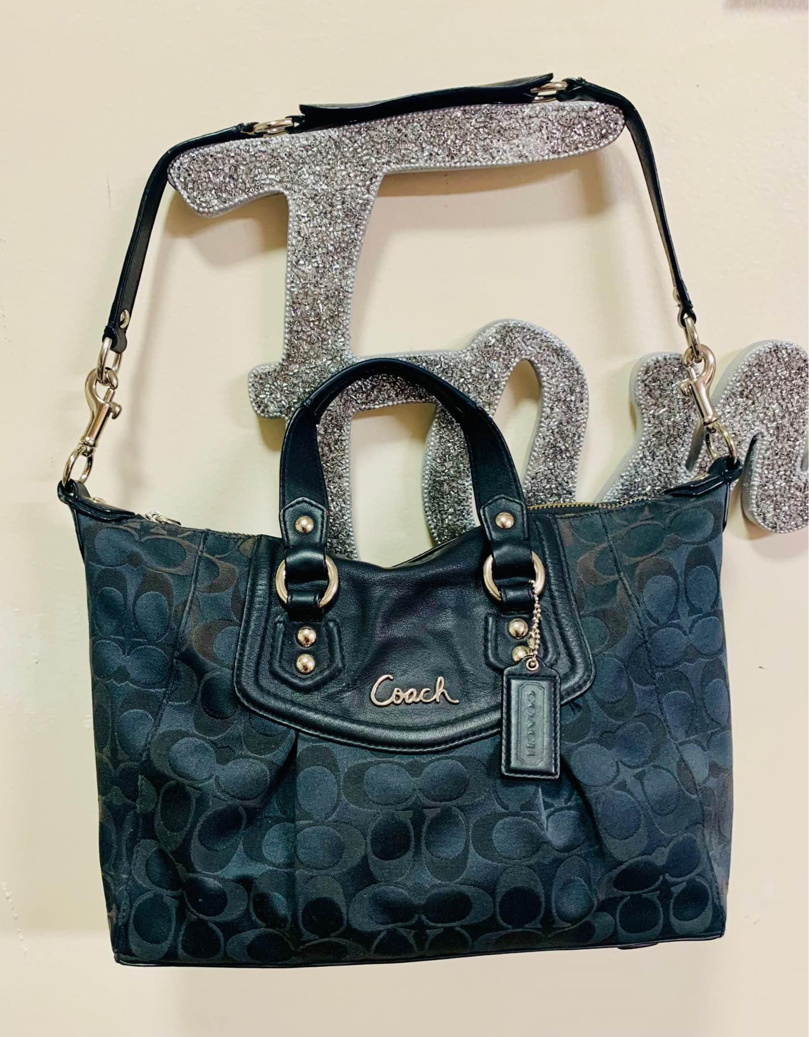 COACH Ashley Signature Satchel Handbag Purse Convertible Shoulder 