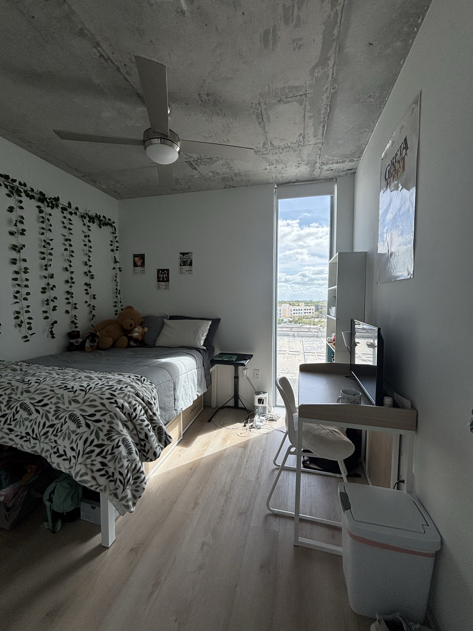 Room for rent at Vox Miami, FL near campus