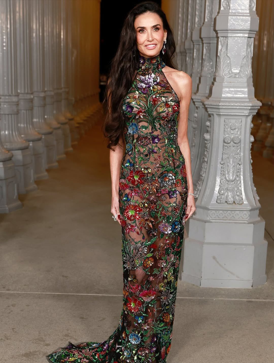 demi moore gucci gold dress Demi Moore's Slinky LBD Has a Slit That Goes All the Way to Her Hip