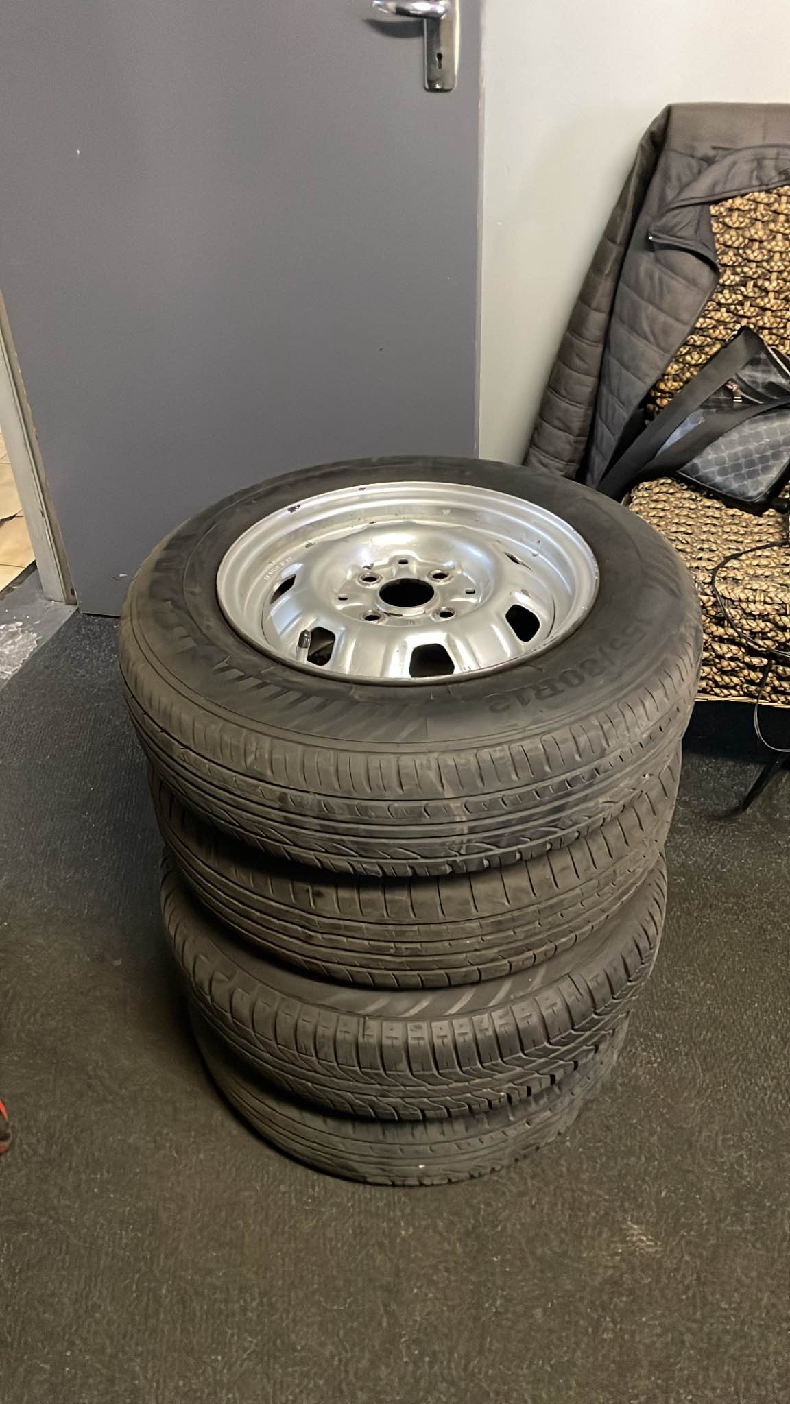 OEM Toyota Tazz wheels 4X100 PCD with centre caps - Car Wheels, Tires ...