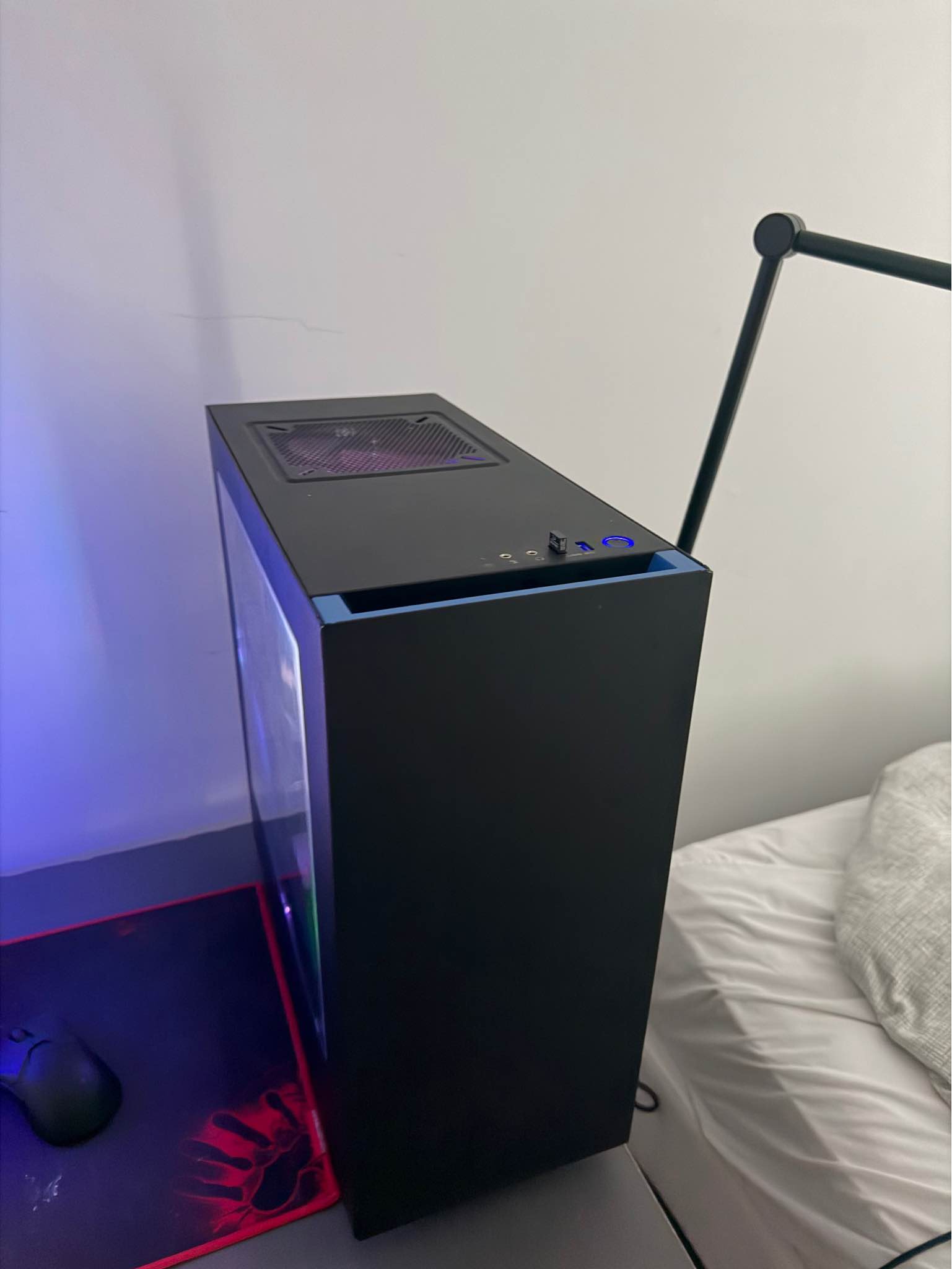 Gaming PC - RTX 2080 Super | Ryzen 5 3600 | 16GB RAM | X570 | SSD