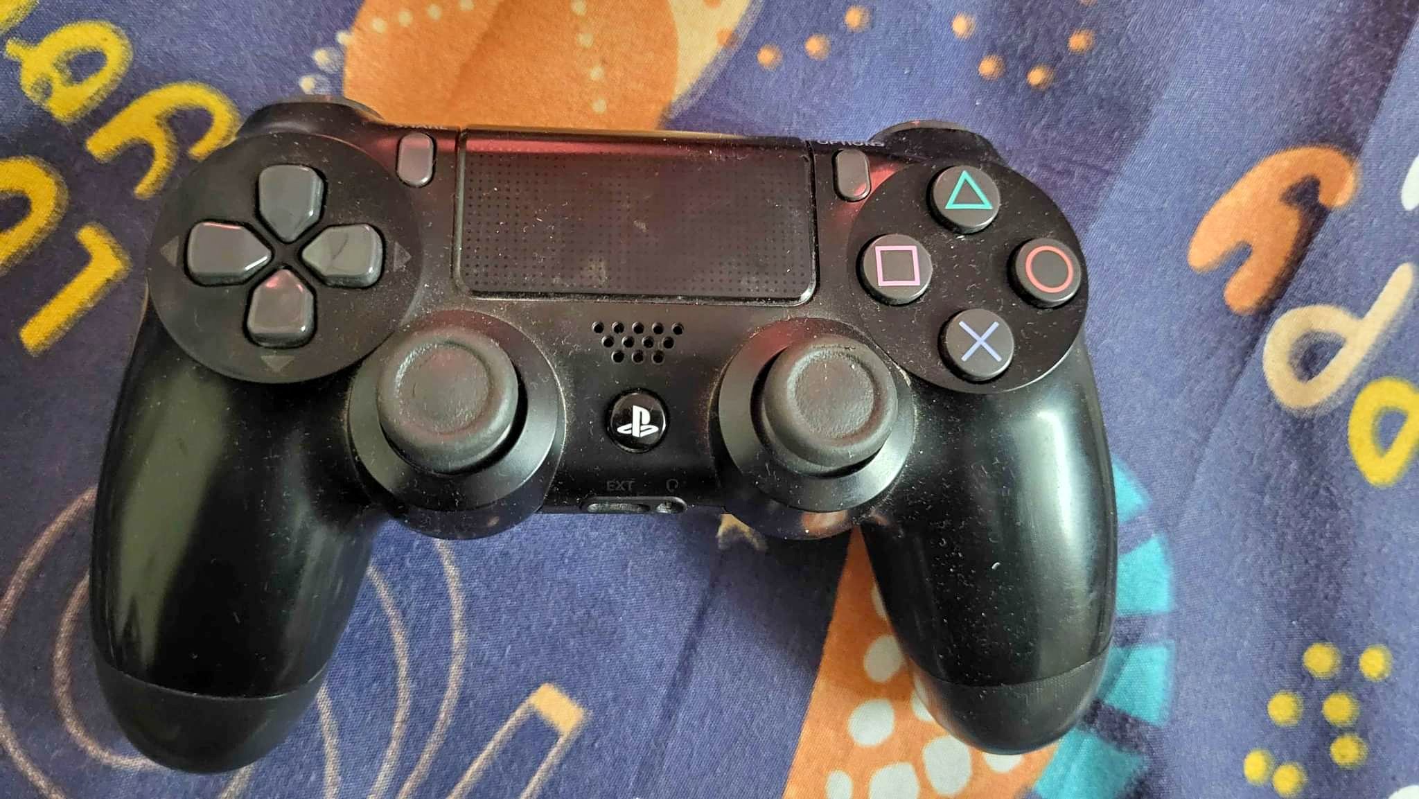 ‎Ps4 Controller دراع بلايستيشن ممتاز‎ - Controllers & Attachments ...