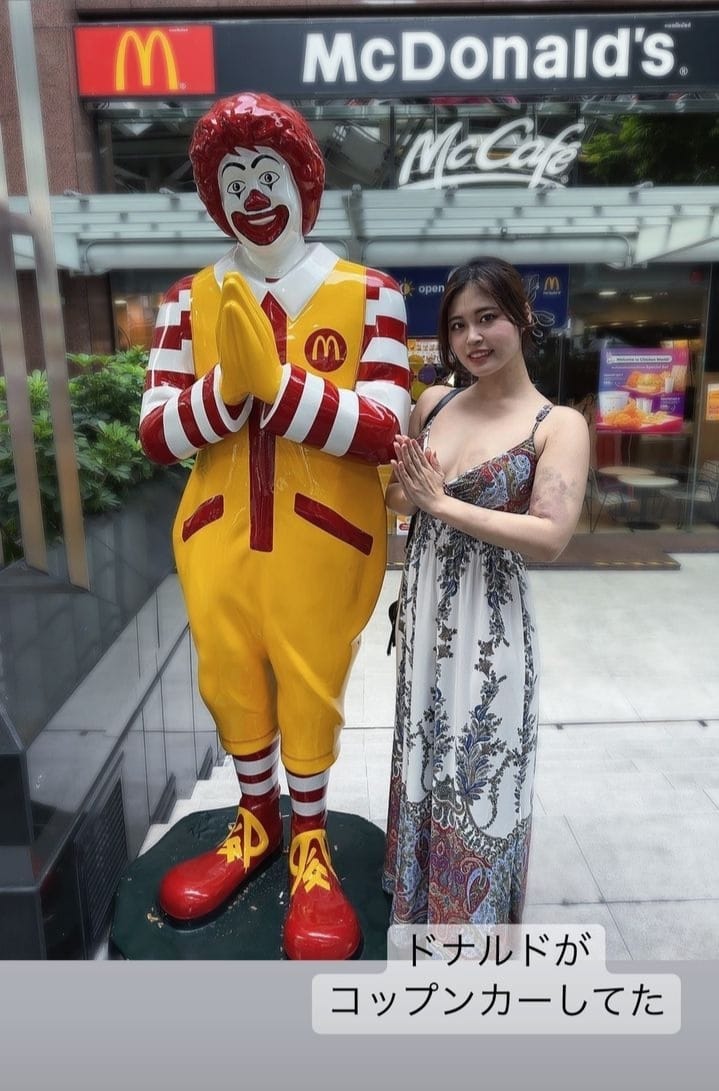 ฮิโตมิ โตกูฉะดะ ดาราเอวีอีกคนที่มาเที่ยวไทยช่วงนี้... Facebook