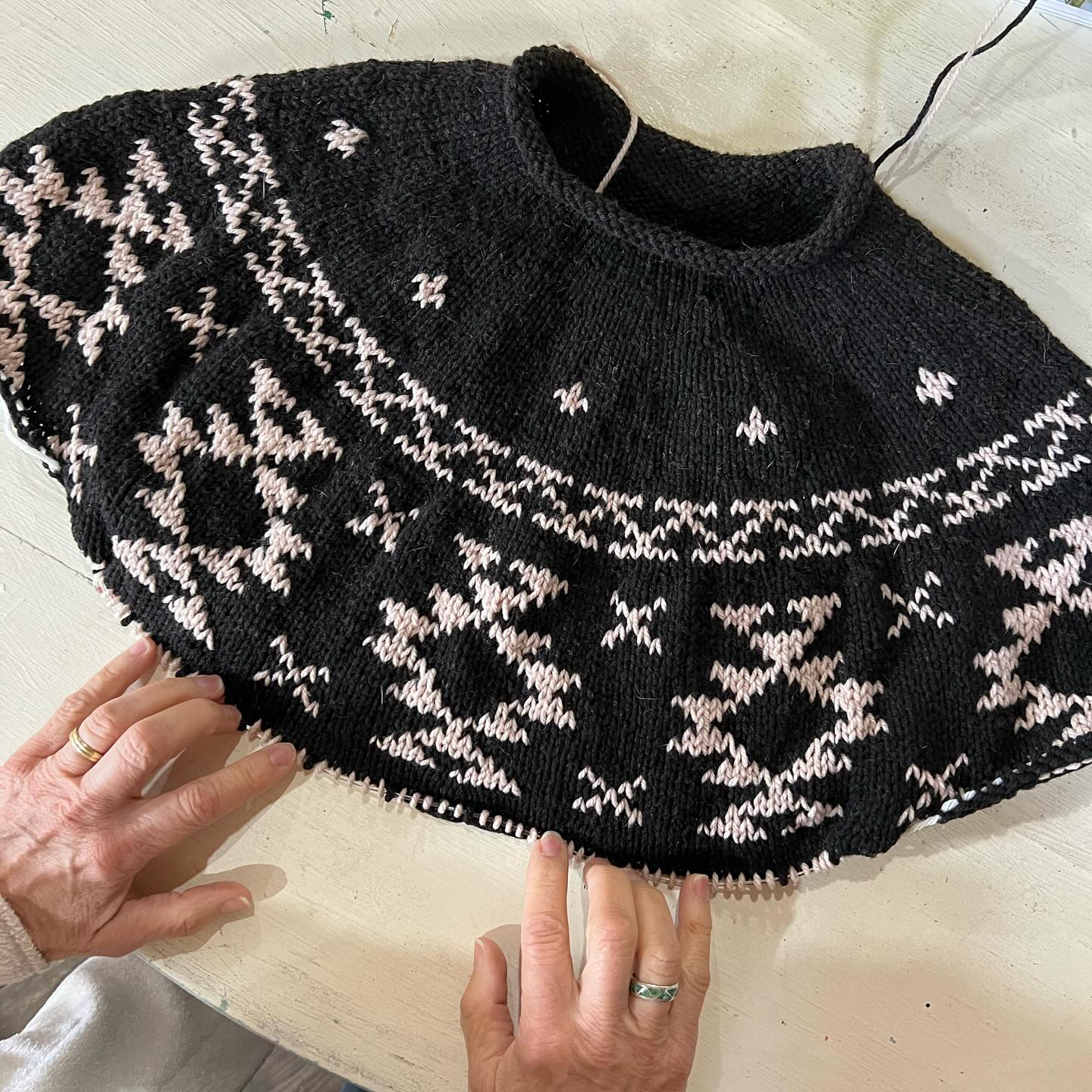 Free rug sweater knitting pattern available