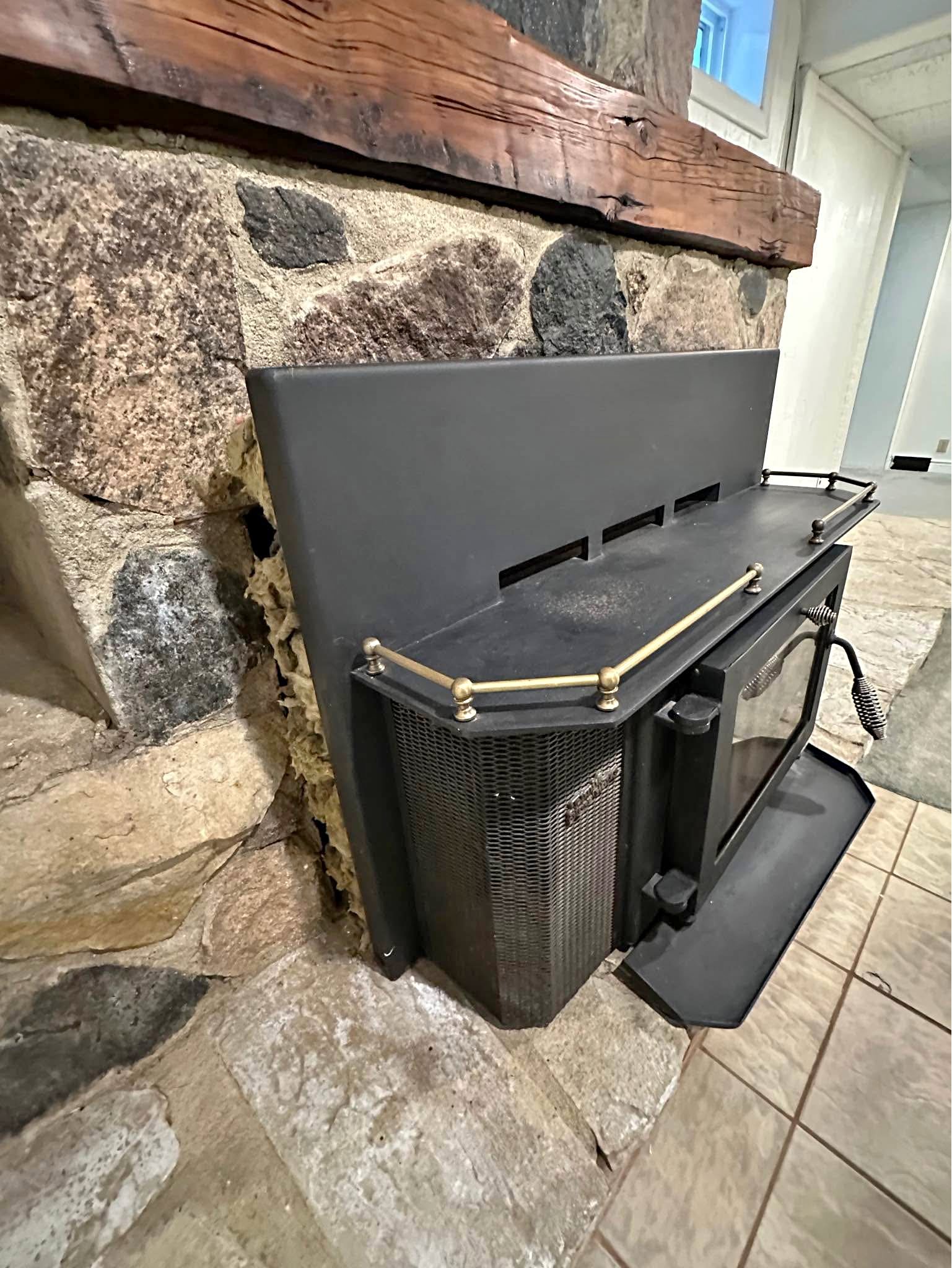 Elmira Stoveworks Wood Fireplace - Fire Pits & Chimineas - Brantford