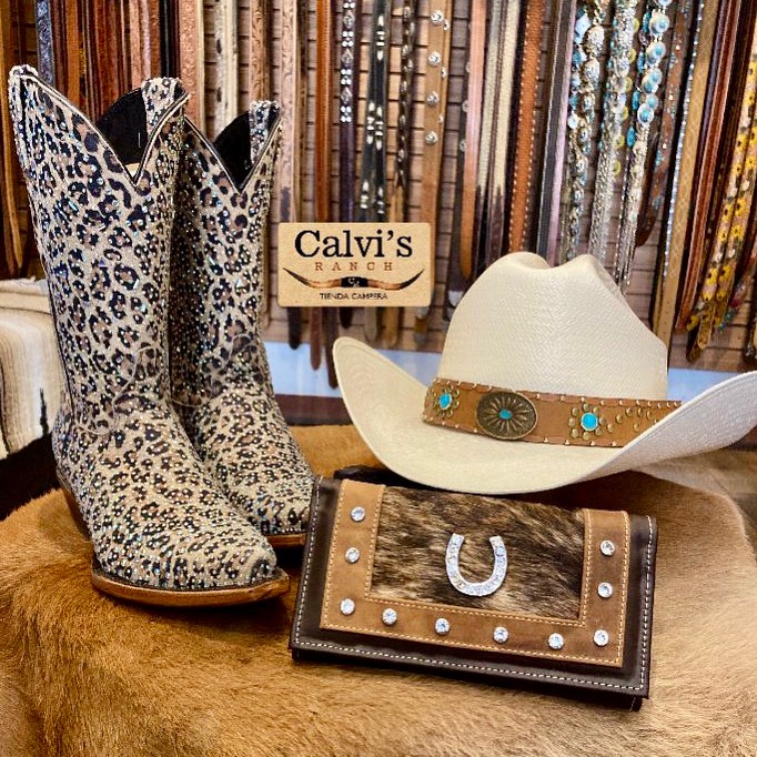 Calvis Ranch - 🔥‼️Nuevo modelo de Dama‼️ 🔥 Bota leopardo...