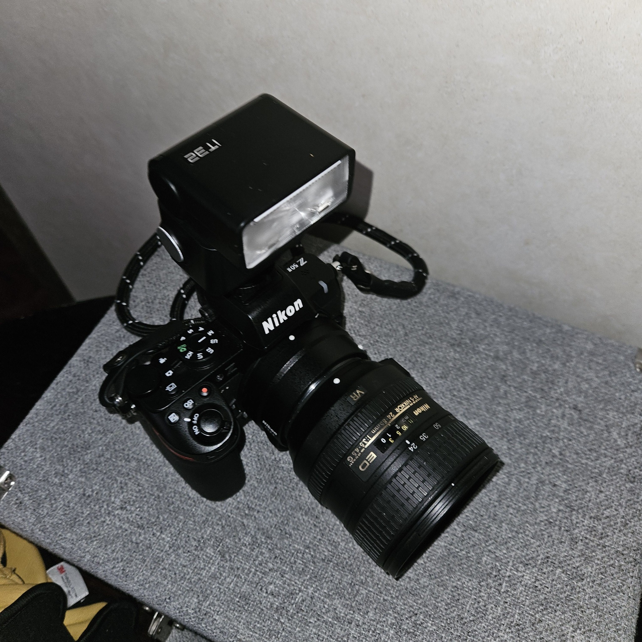 Nikon Z50 Mark II walkabout combination with Godox IT32 flash