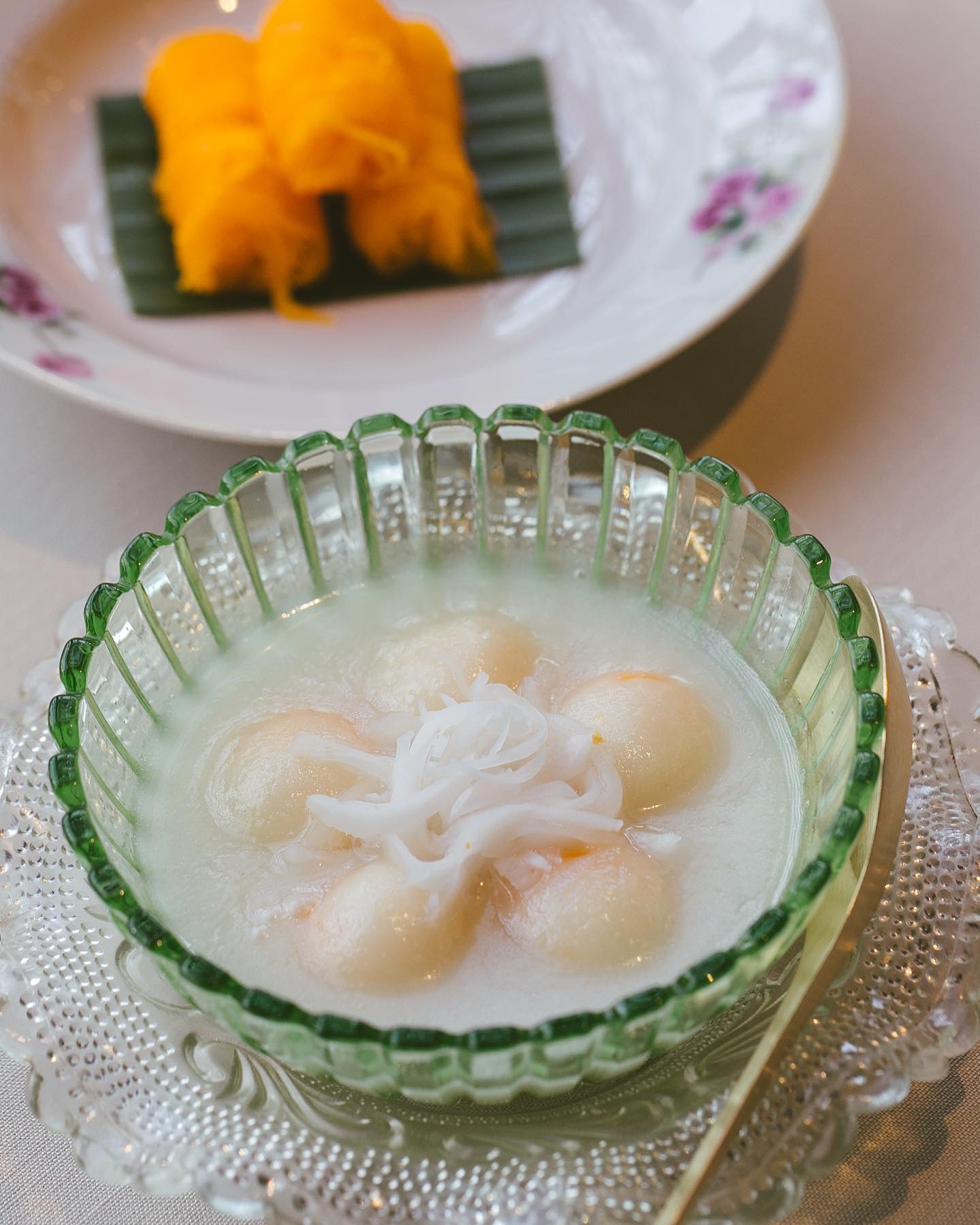 ขนมดาวล้อมเดือนแล... - AKKEE Thai Delicacies & Tasting Counter | Facebook