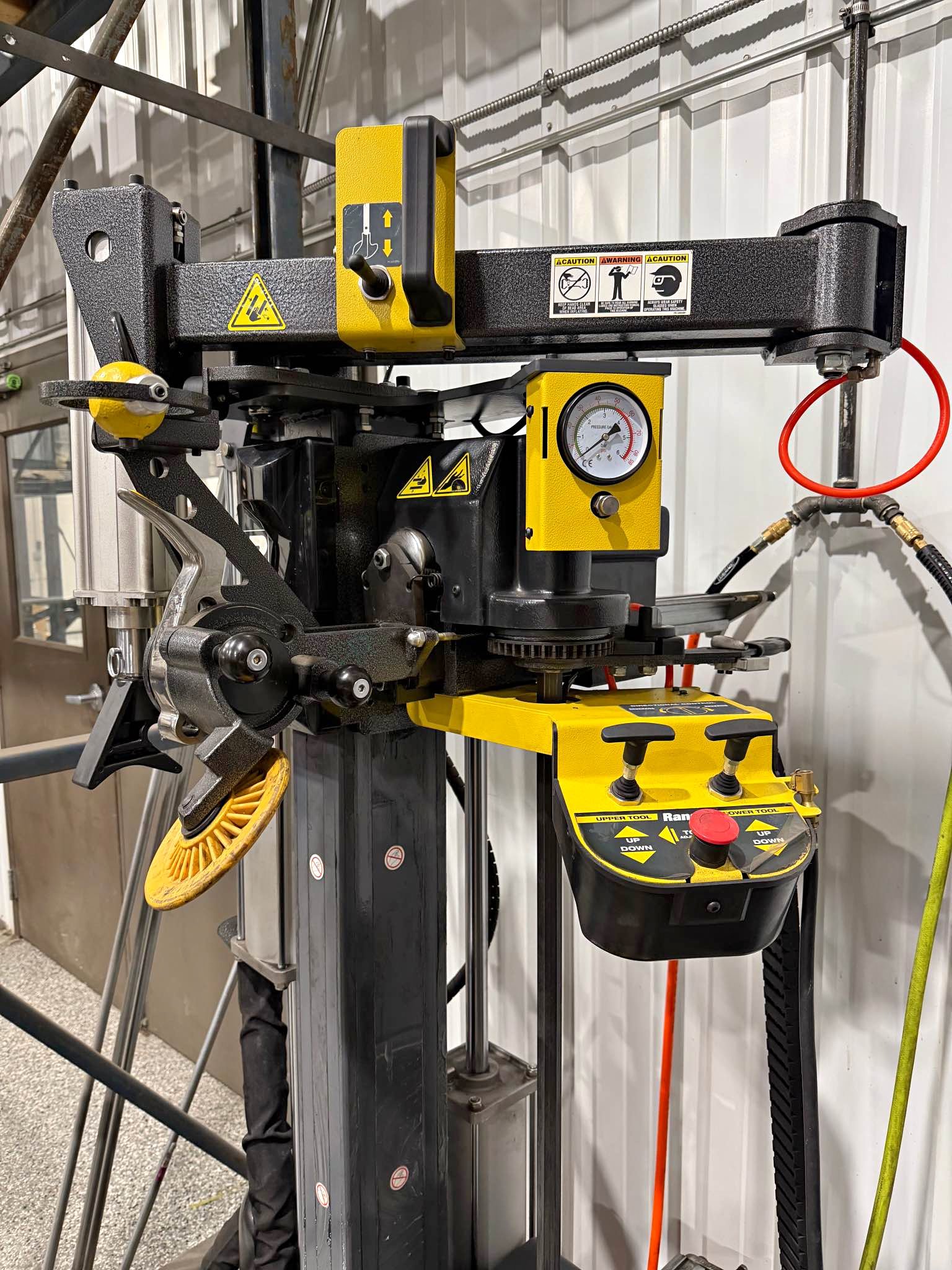 Ranger RV1 Wheel Guardian Touchless Tire Changer - Car Wheels, Tires ...