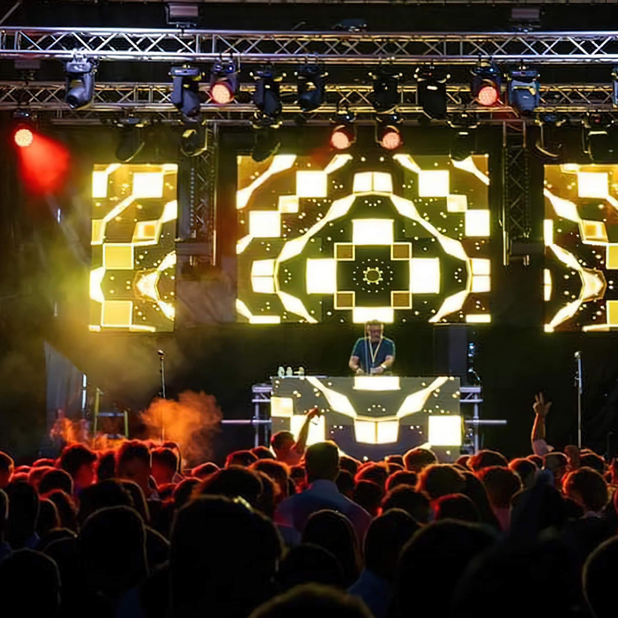 DJ Rikki B