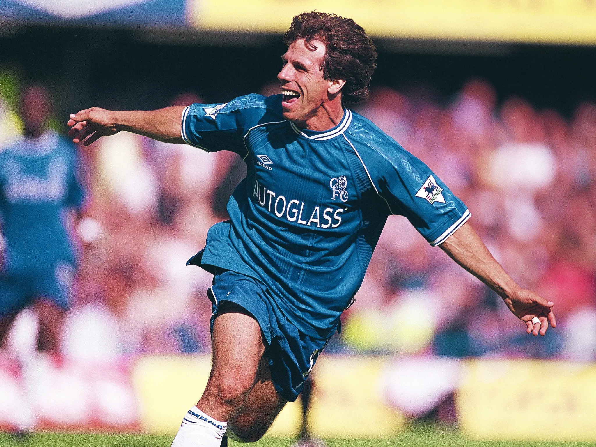 Gianfranco Zola signed for Chelsea on this day in 1996! 💙