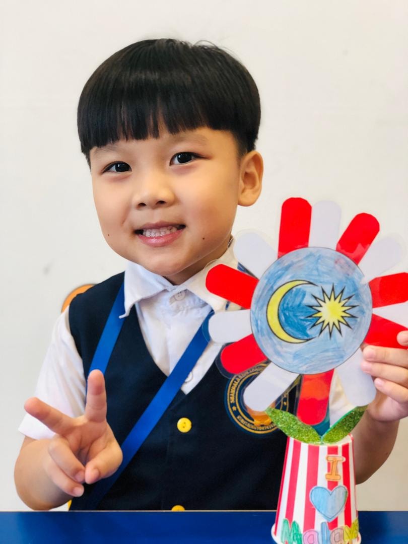 🇲🇾 Merdeka Day - art and craft 🇲🇾 Presenting the pictures of our ...