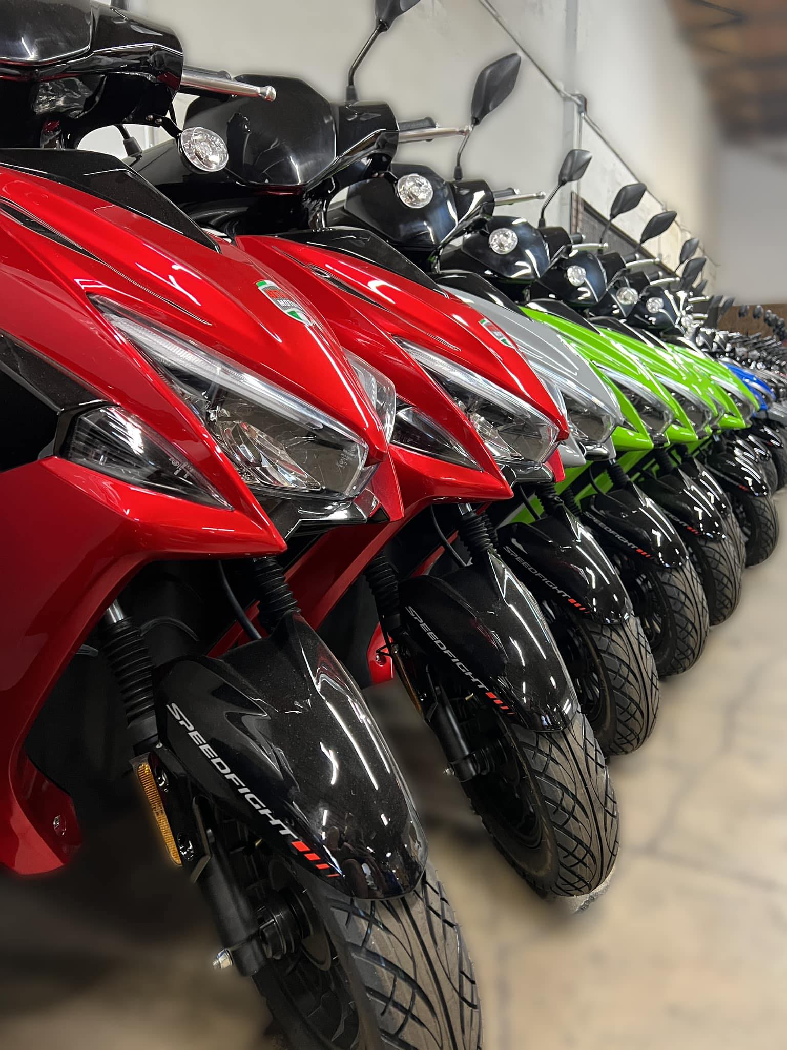 Micro Scooters Singapore - 🤩Mini Micro Deluxe Foldable is a classic ...