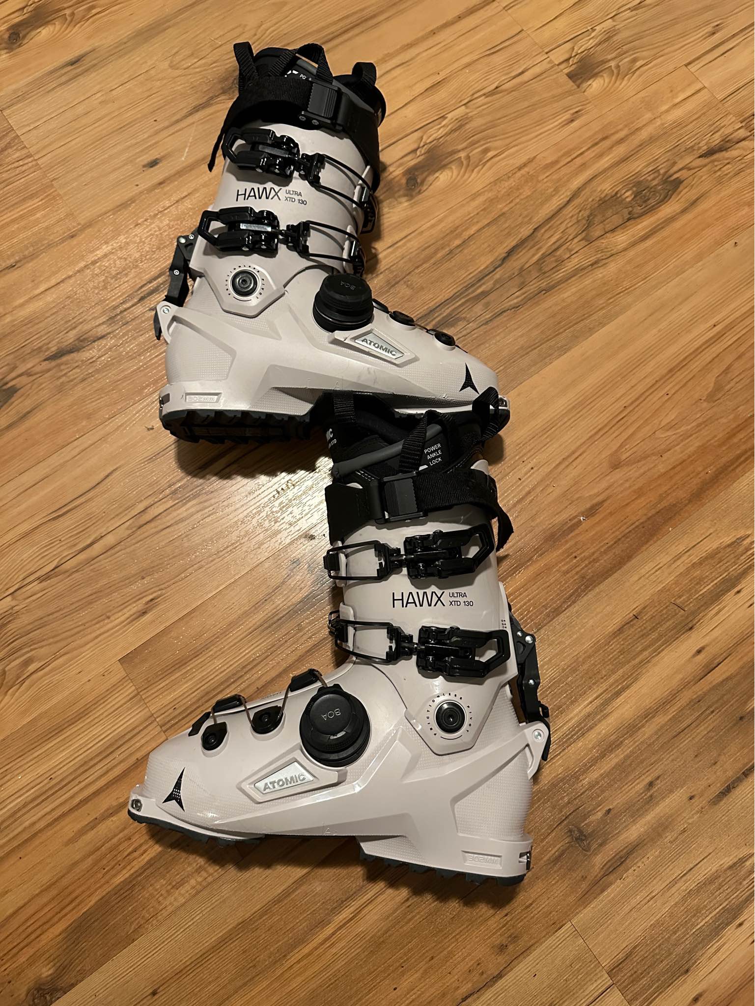 Atomic Hawx Ultra XTD 130 Boa Size 26/26.5 | Used - like new | CA 