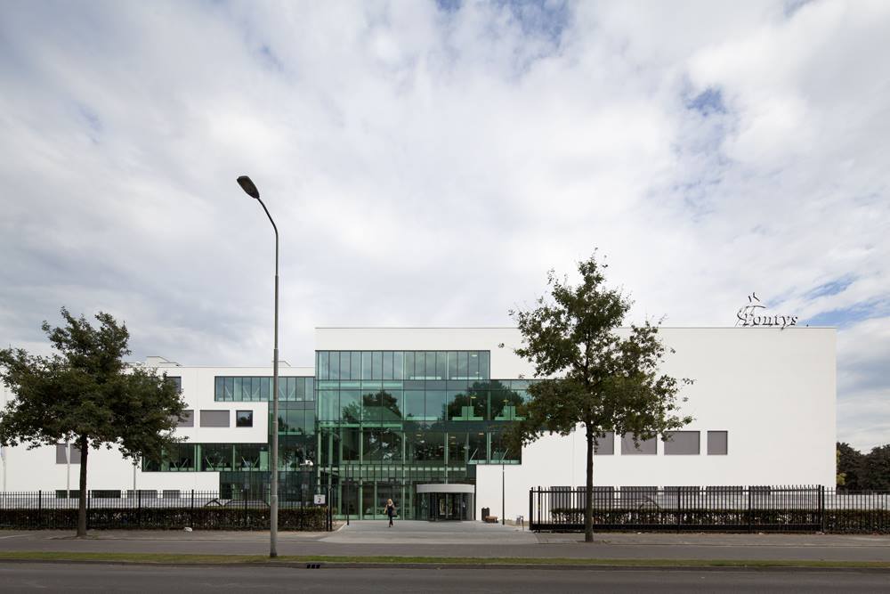 Mecanoo - Today October 2nd, the renovated R3 building on... | Facebook