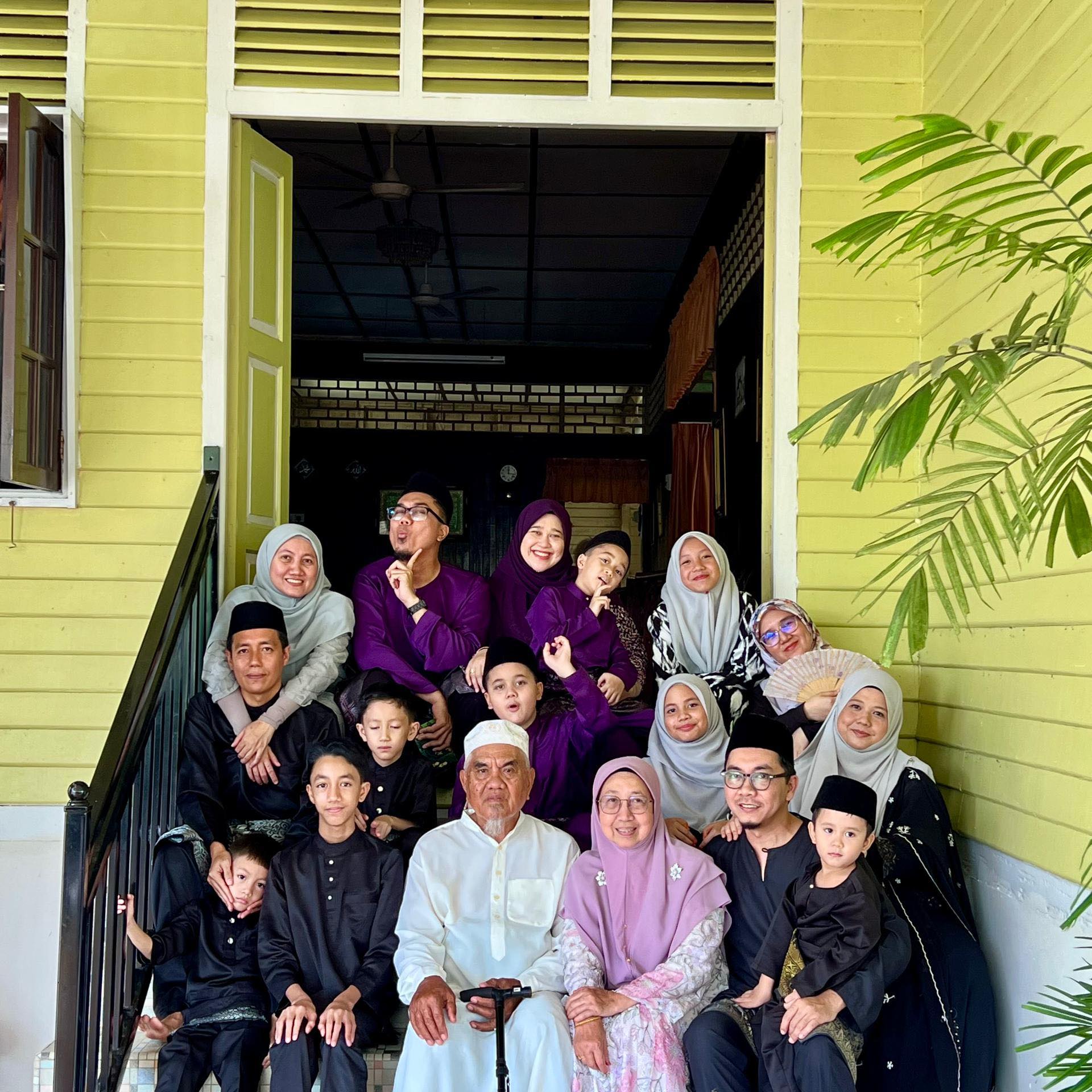 Ria Razali