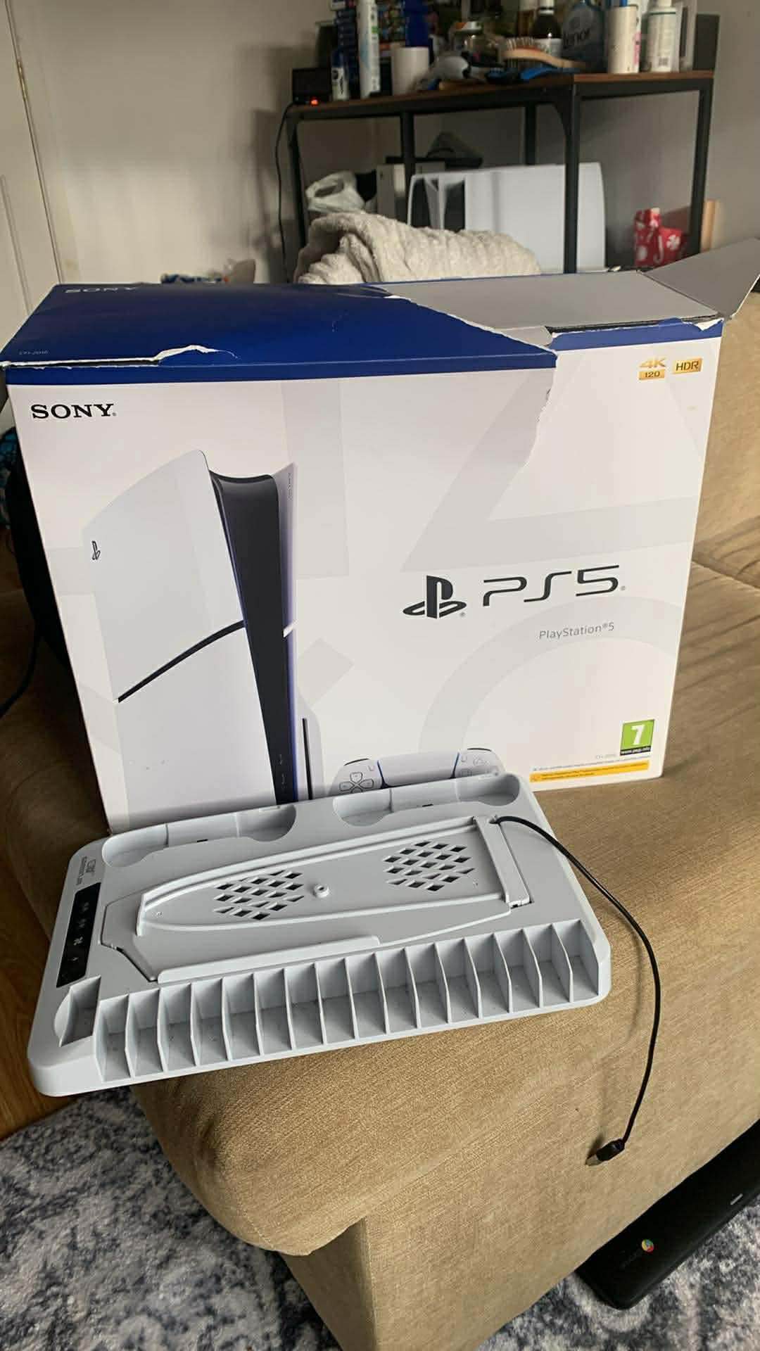 Boxed 1TB PS5 Slim Disc Console Inc controller/Wires/Dock Station ...