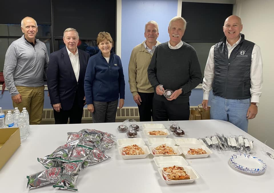 A 🦞 layover! After a trip... - Senator Angus S. King, Jr. | Facebook