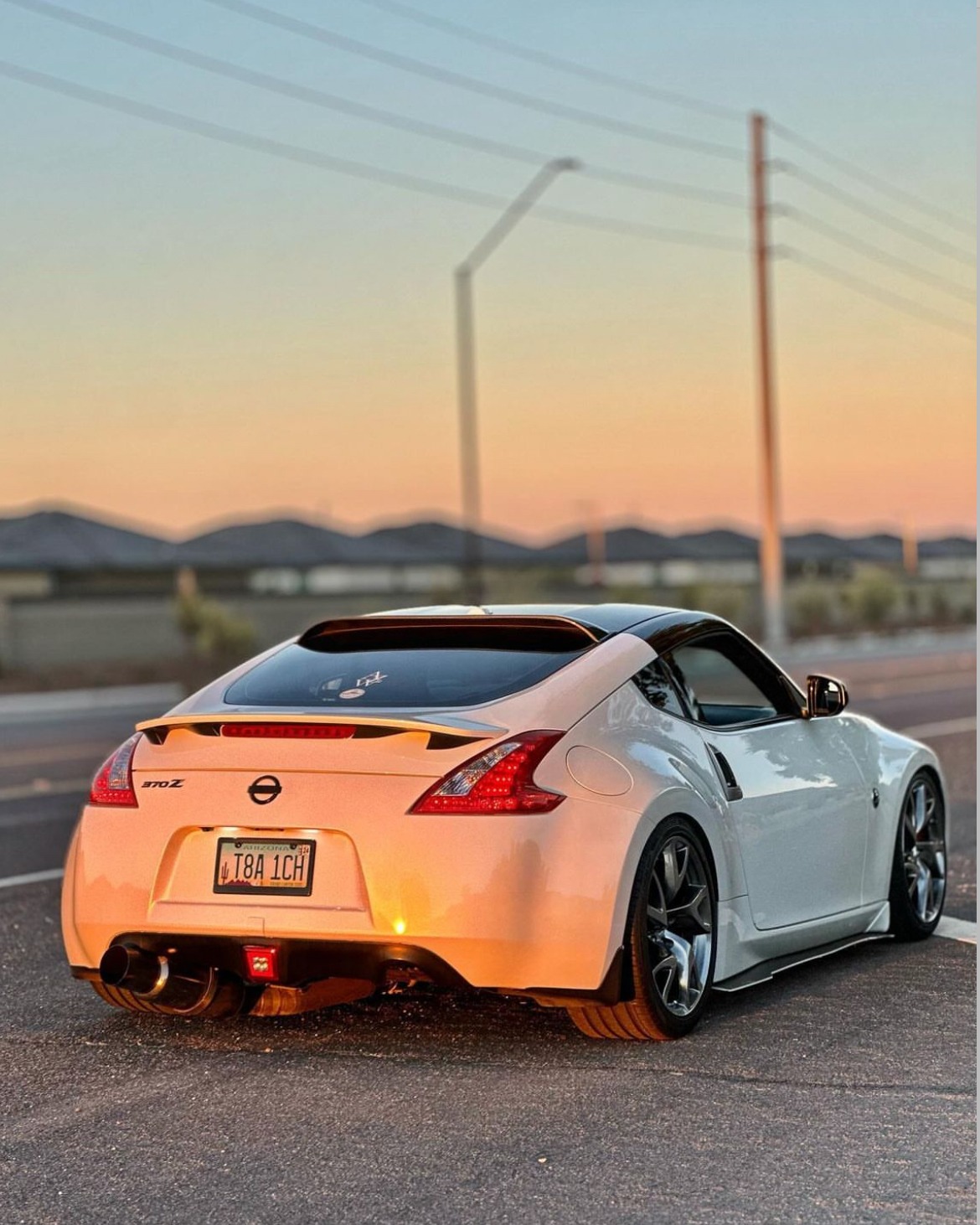 370Z Thursday, featuring this clean build by @_david_z34! Head to