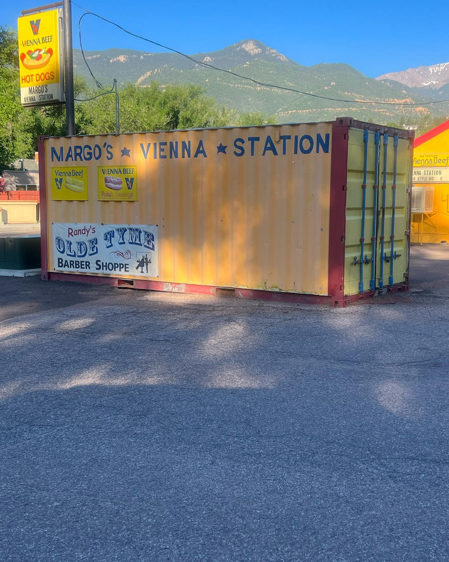 📦🌍 Shipping Container Marketing:... - Legacy Containers