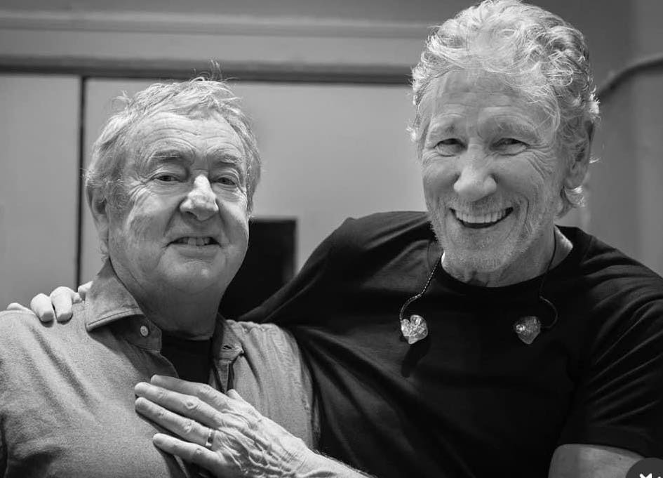 Britpop News - Roger Waters reunites with Pink Floyd... | Facebook