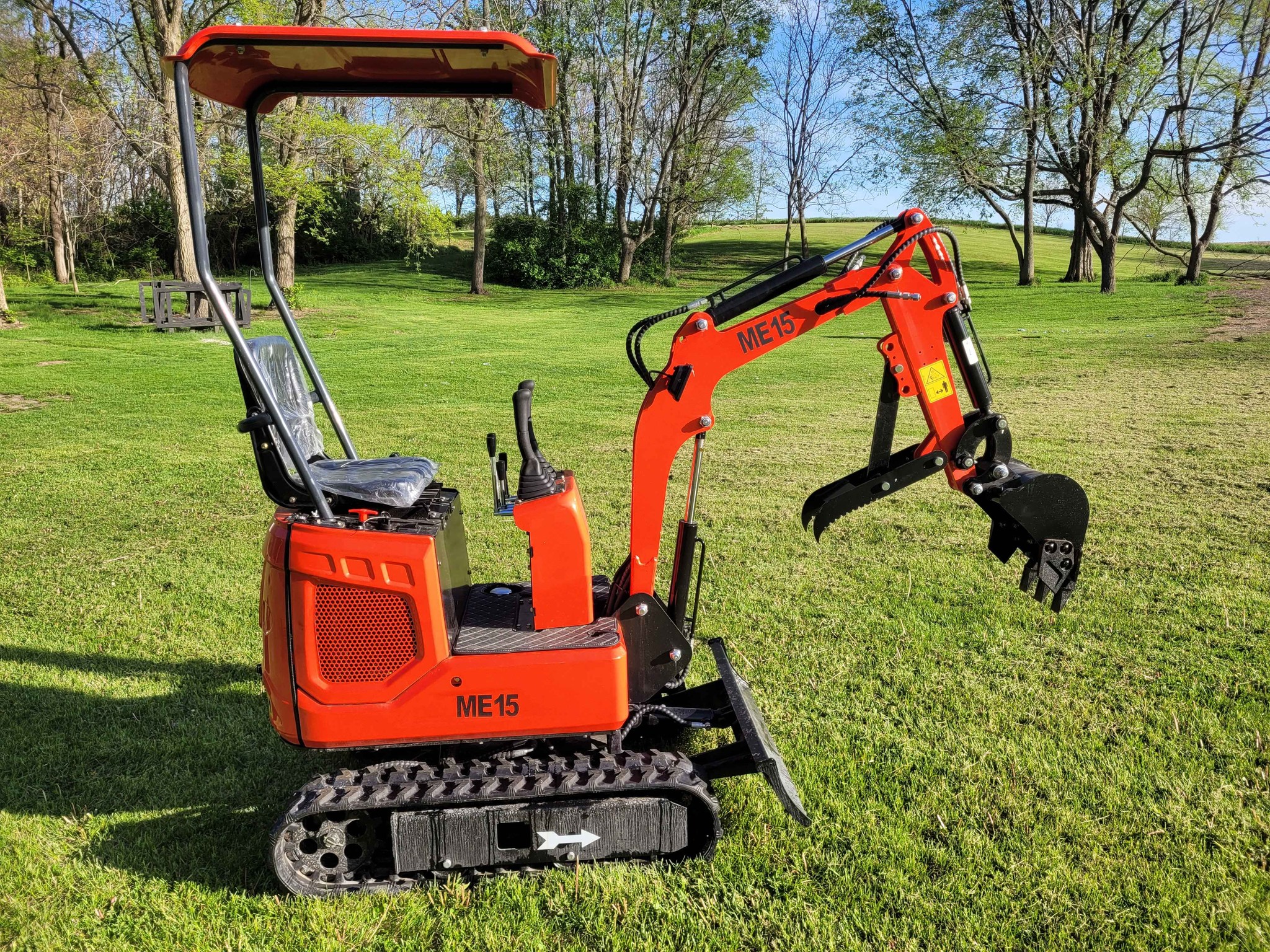 BRAND NEW 2026 ME15 Mini Excavator 1.5 Ton With Hydraulic cooling fan ...