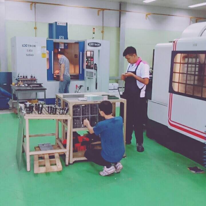 Mecatron VMC-800 กับ Extron M860... - Siam Elmatech Co.,Ltd.