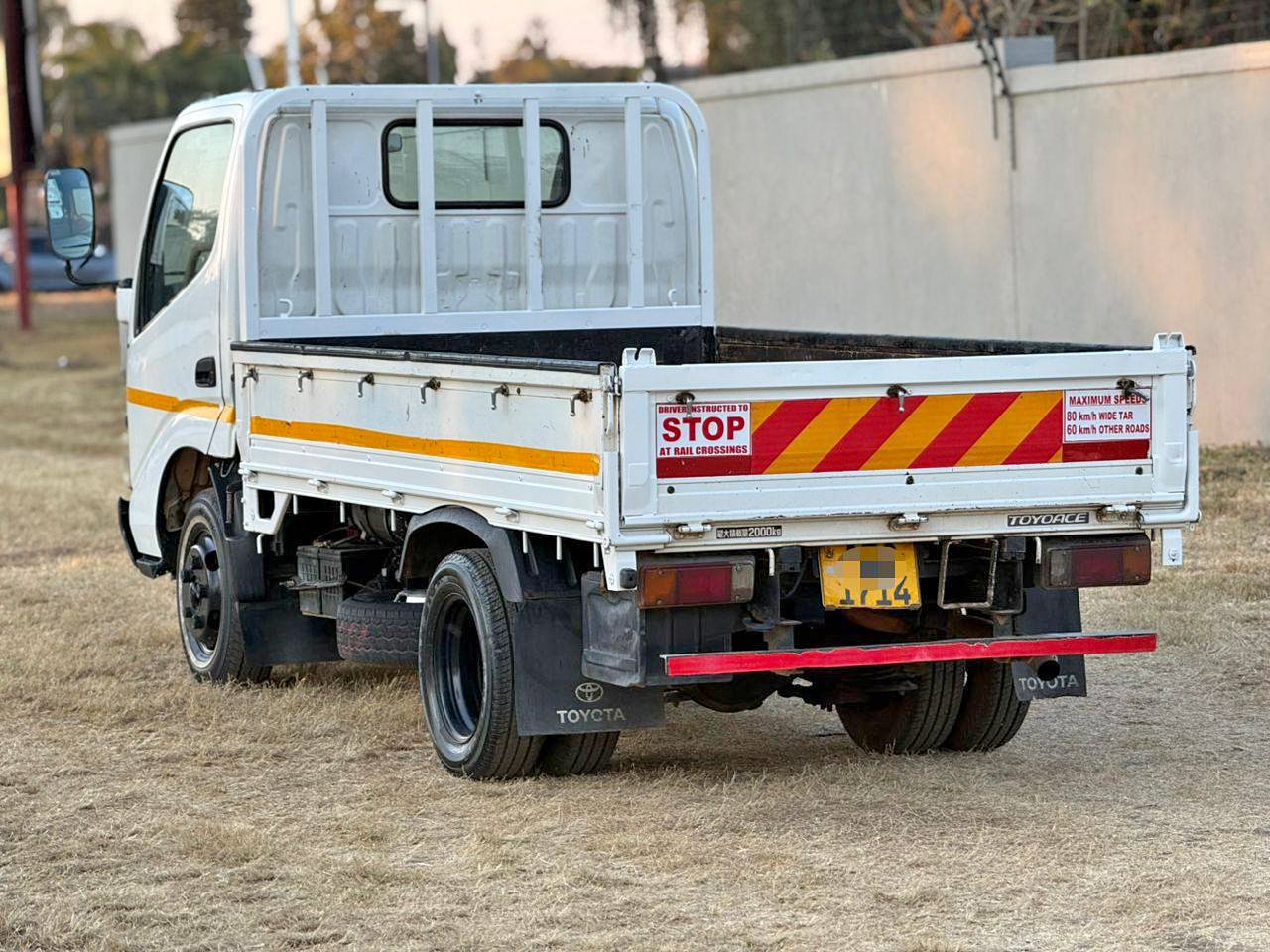 Toyota dyna 2 tonne call 📞 [hidden information]