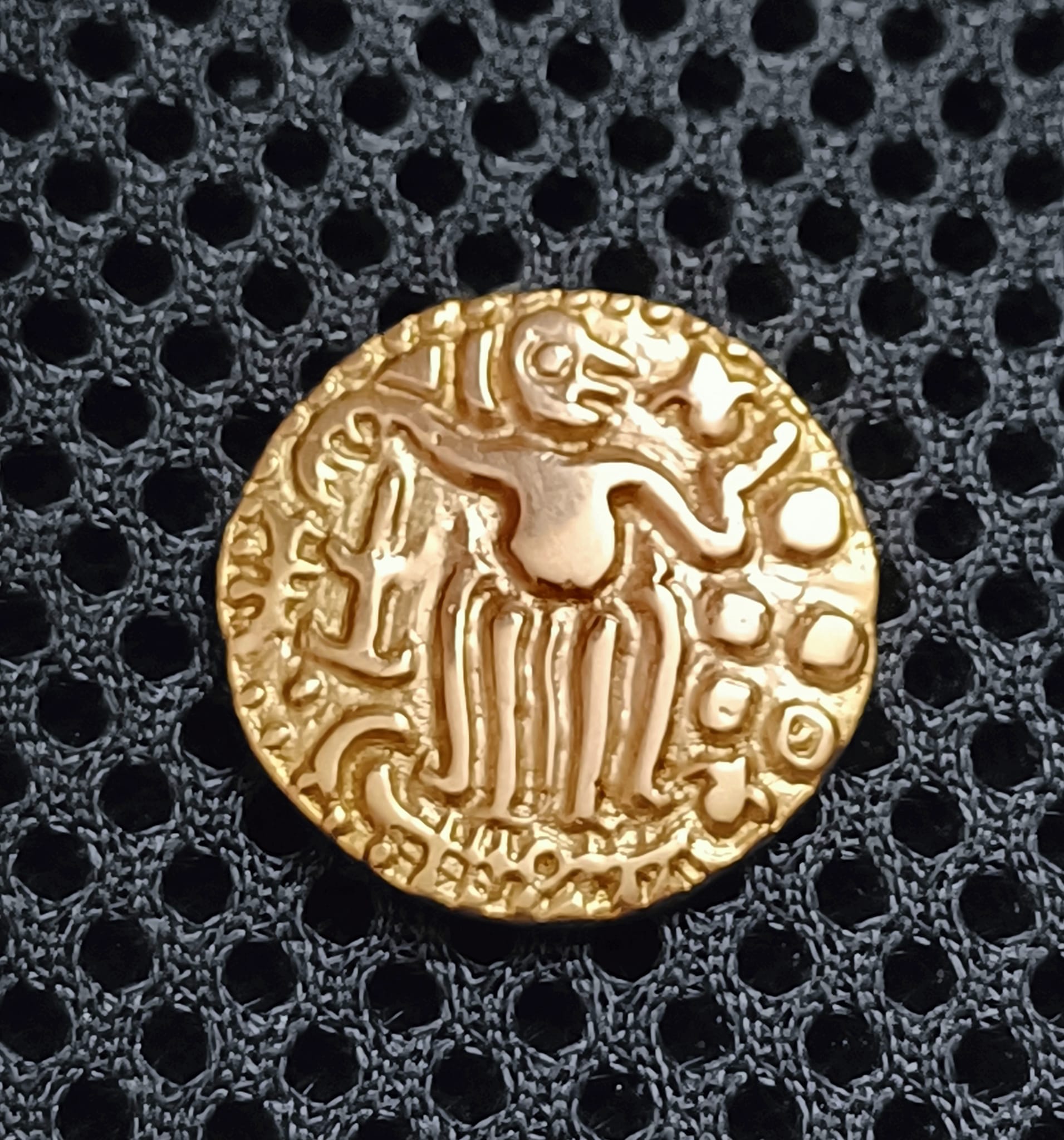 Ceylon kahavanu gold coin Lanka : 9-10th Century # not for sale #