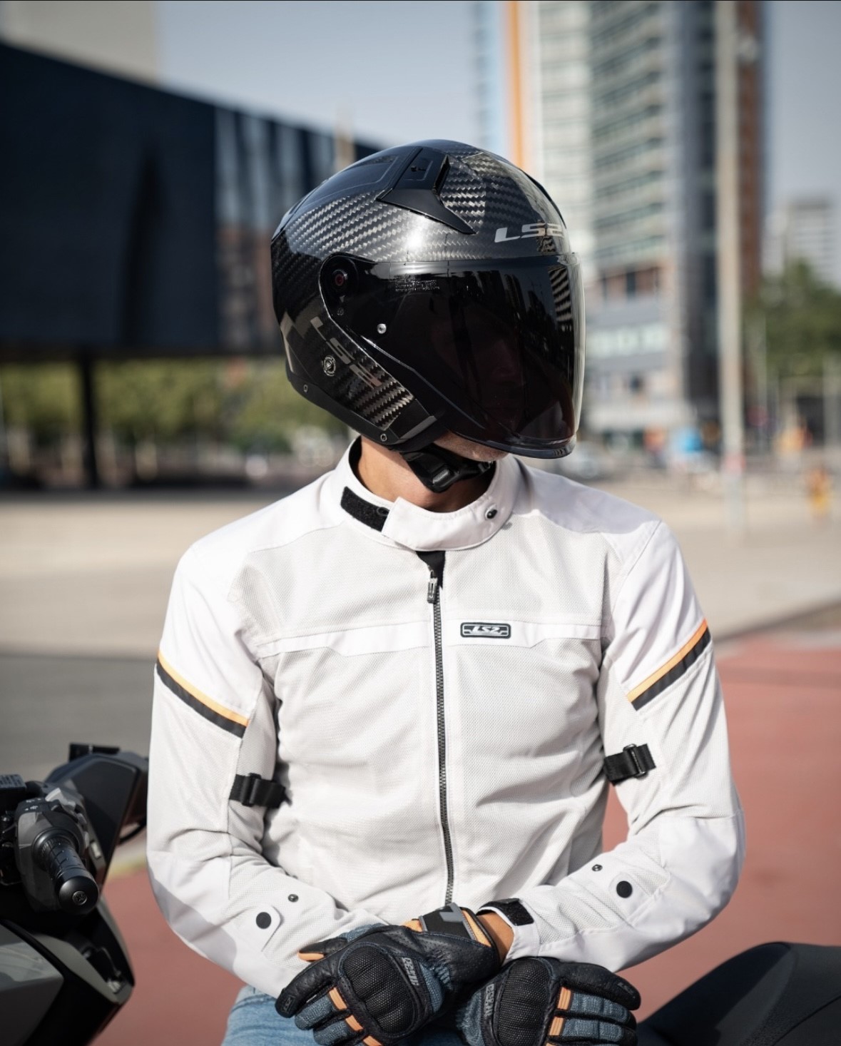fowlers motorcycle helmets Modular Flip up for Men Women, DOT Approved, Black, S The helmet is suitable for use with goggles and is less bulky than normal half helmets Helmets | Fowlers of Bristol
