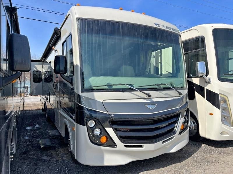 2018 Fleetwood RV Flair LXE 31W - RVs & Campers - Turner, Maine ...