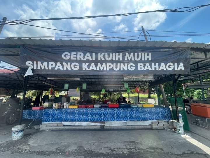 GERAI KUIH MUIH | Teluk Intan