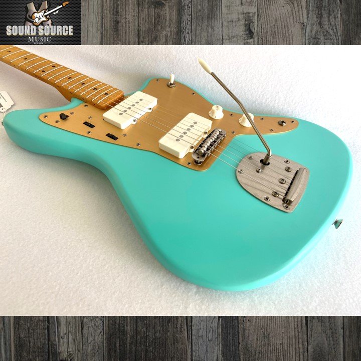 Squier Jazzmaster Guitar Model with S. Duncan Pickups