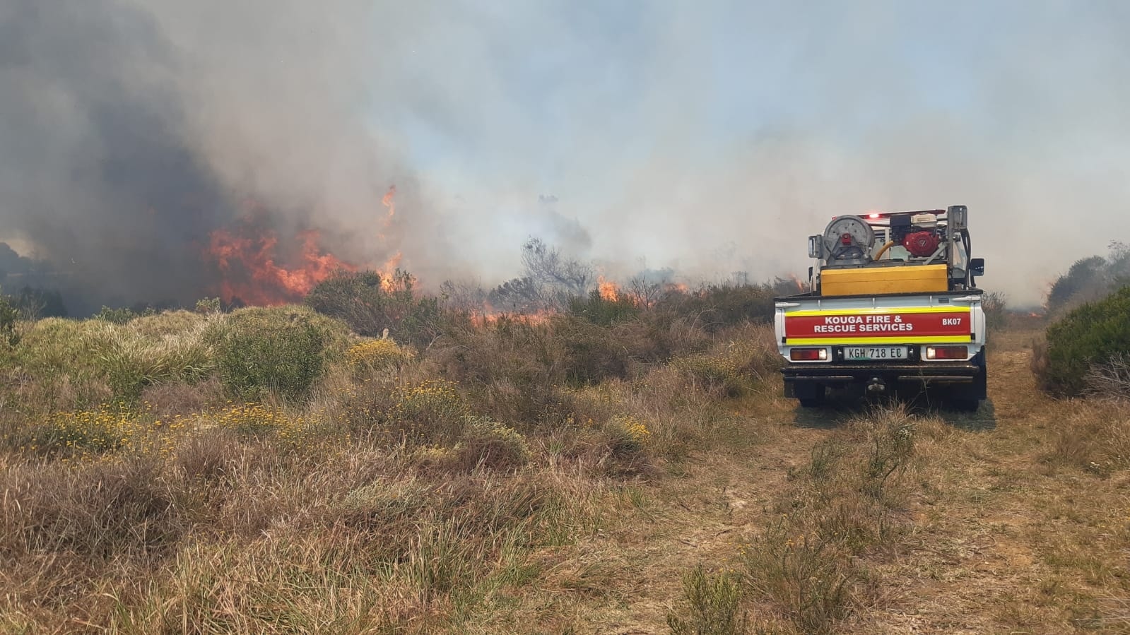 Exec Ops - 🔥 TEAMWORK IN ACTION! 🔥 Yesterday a field fire... | Facebook
