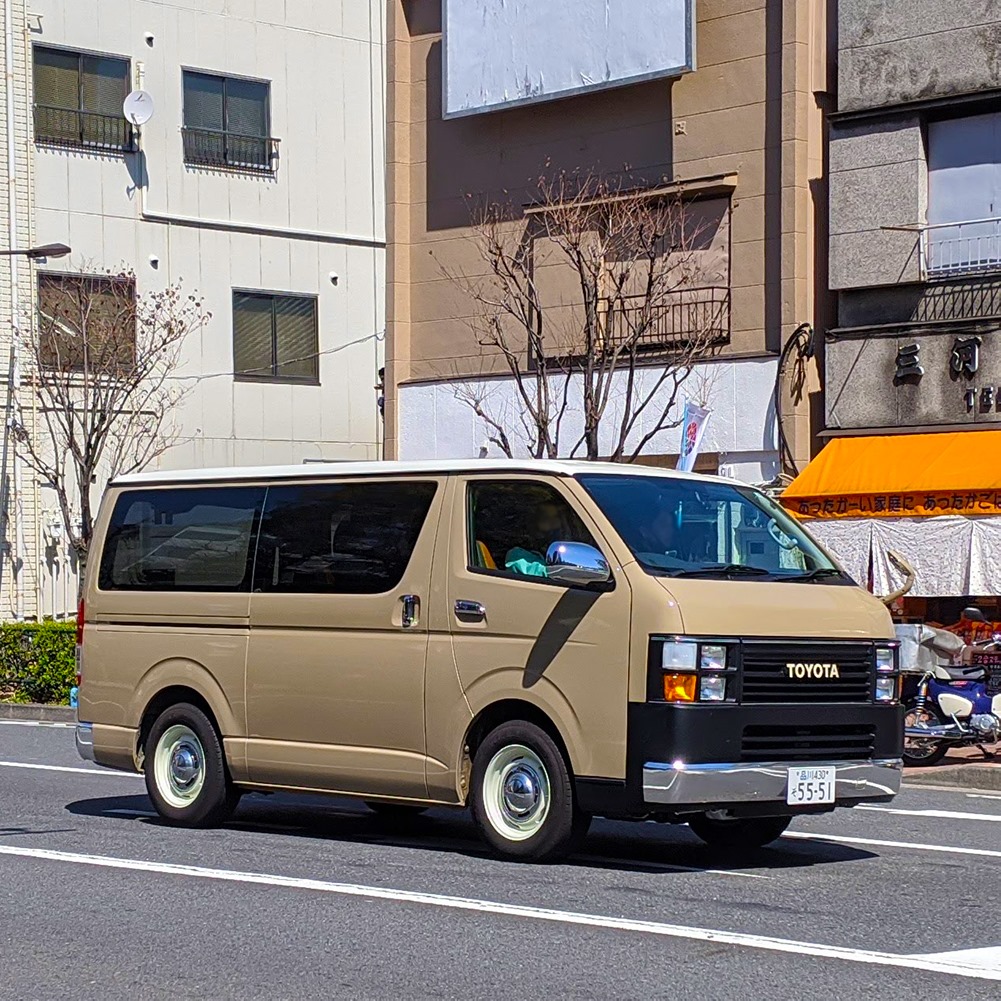 Downthedori - I absolutely love this retro Hiace kit by Flex. It's ...