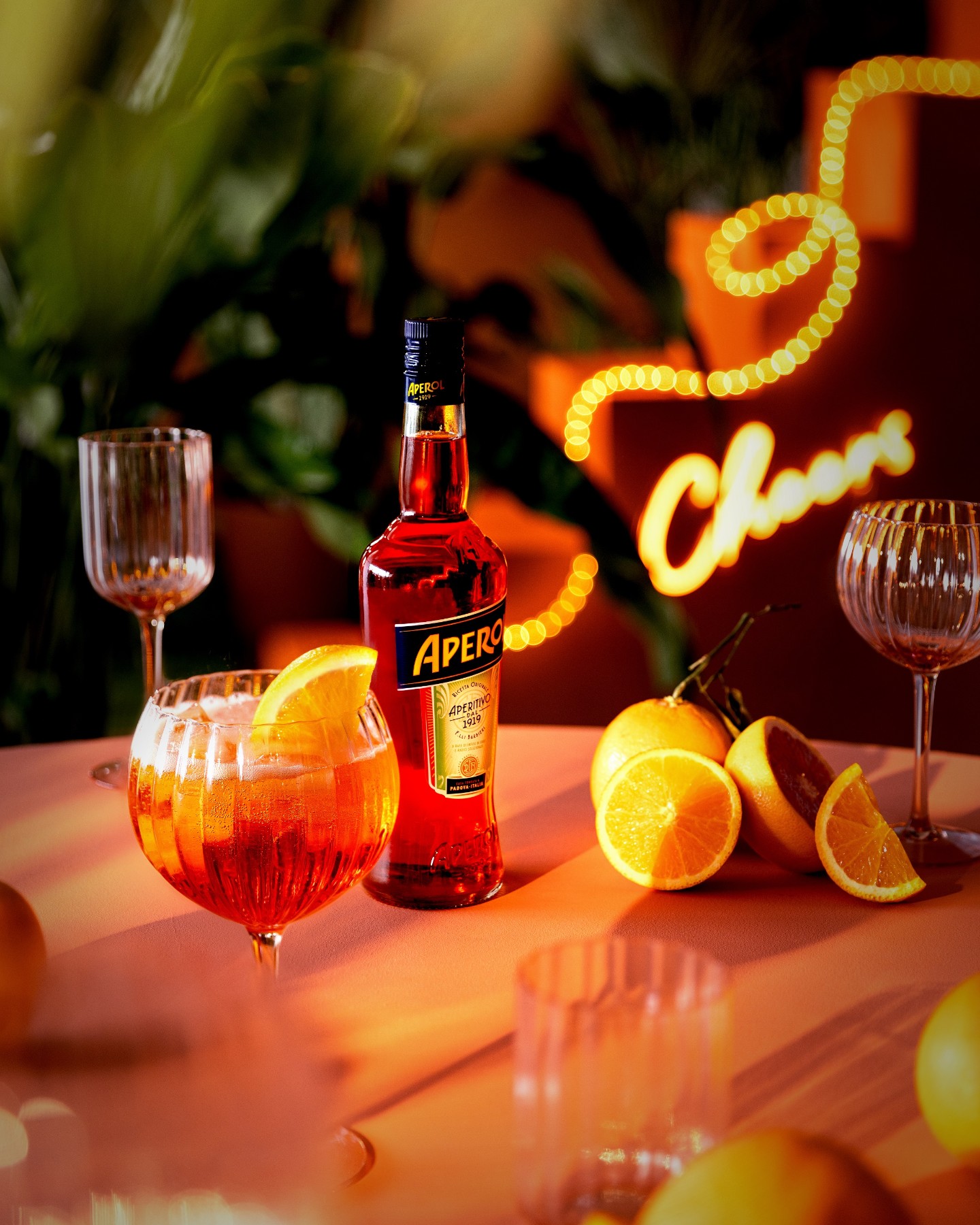 Dieser Sommer wird orange bei DEPOT!😍🍊 Den leckeren (Sommer-)Drink kannst du dir ab sofort nicht nur in den passenden Aperolgläsern schmecken lassen, sondern auch direkt in deiner Lieblingsfiliale kau