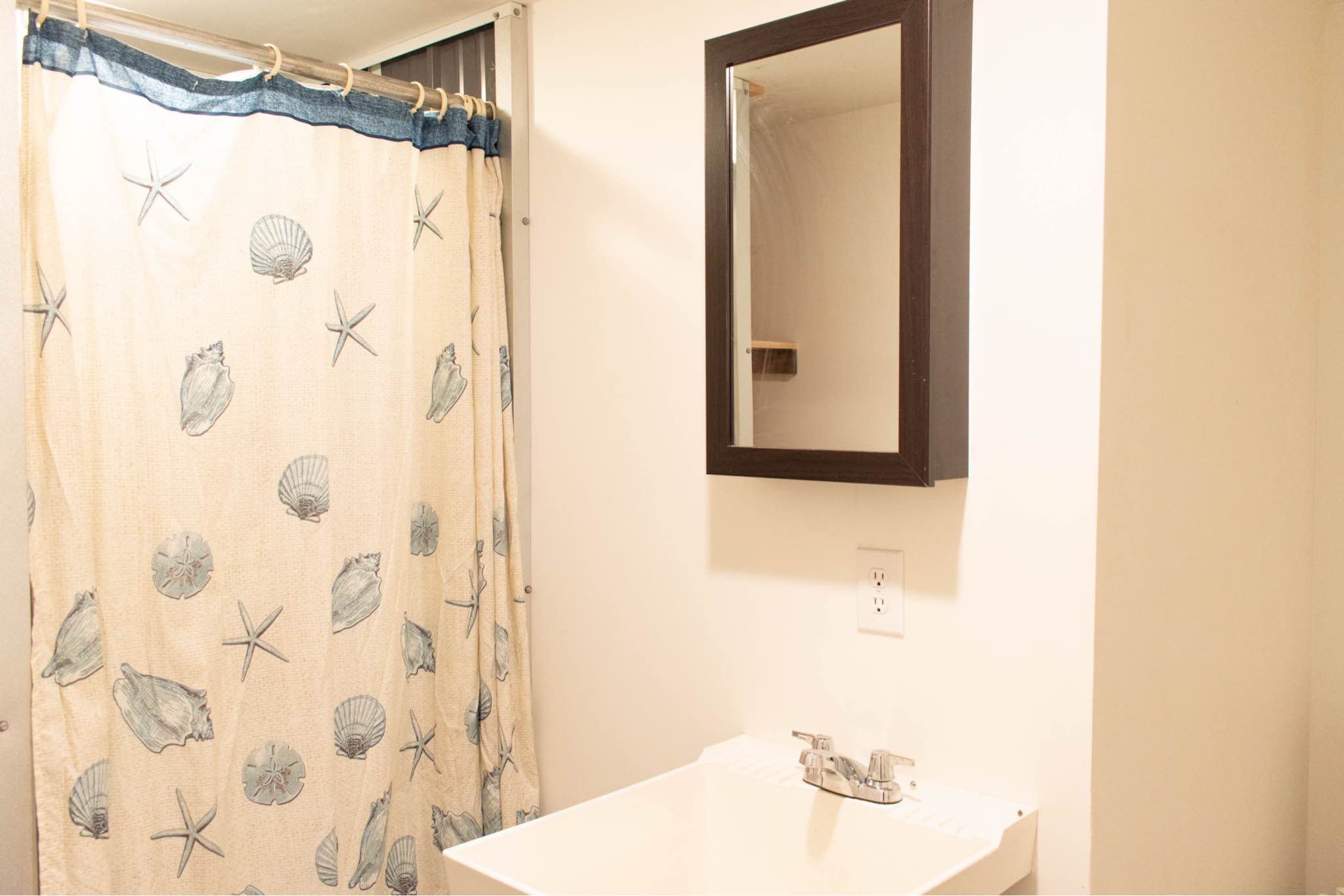 1 Bed 1 Bath Townhouse Property Rentals North Pole, Alaska