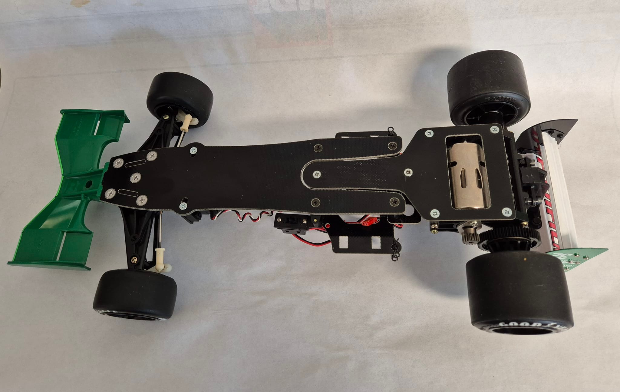 Hi there , 🤗 today i want to show you my tamiya f102 ,Jordan 192