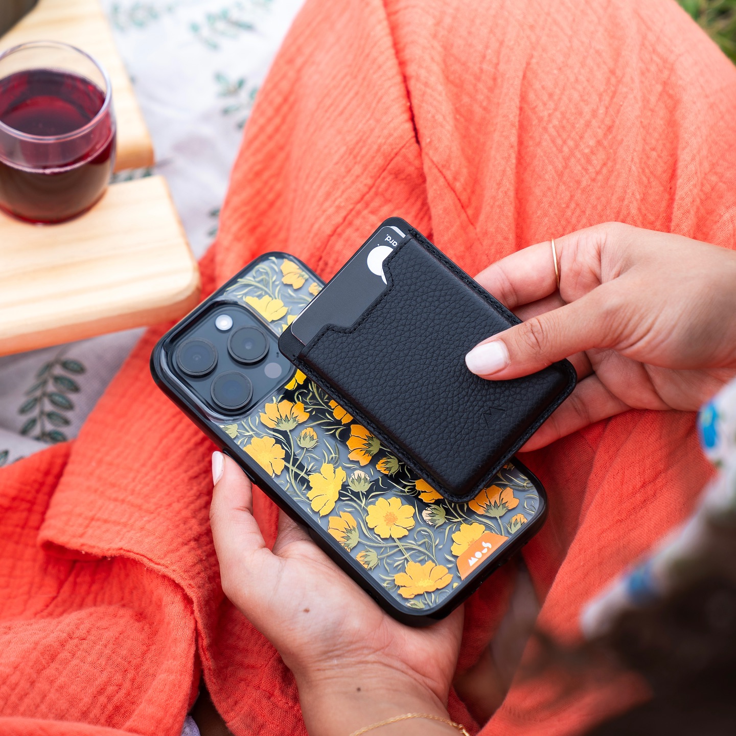 Introducing Alice + Olivia + #CASETiFY! ⁠⠀ You can now bring