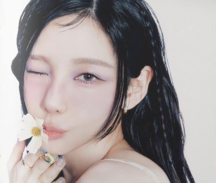 TAEYEON – PANORAMA: THE BEST OF TAEYEON (ARCHIVE Ver.) CD + Photo Book + Cards – K-POP